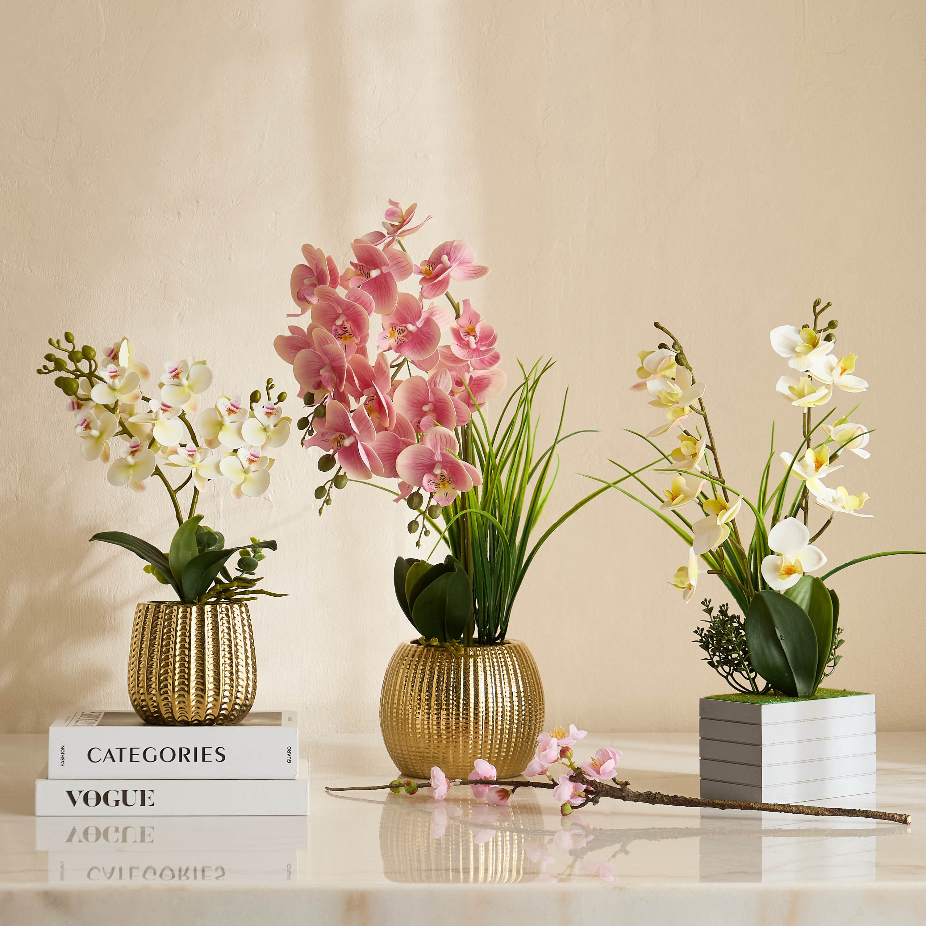 باقة زهرة الأوركيد في وعاء سيراميك مضلع - آريوس - 45 سم-hbxlivingroom-decorandaccessories-plantersandurns-image-7