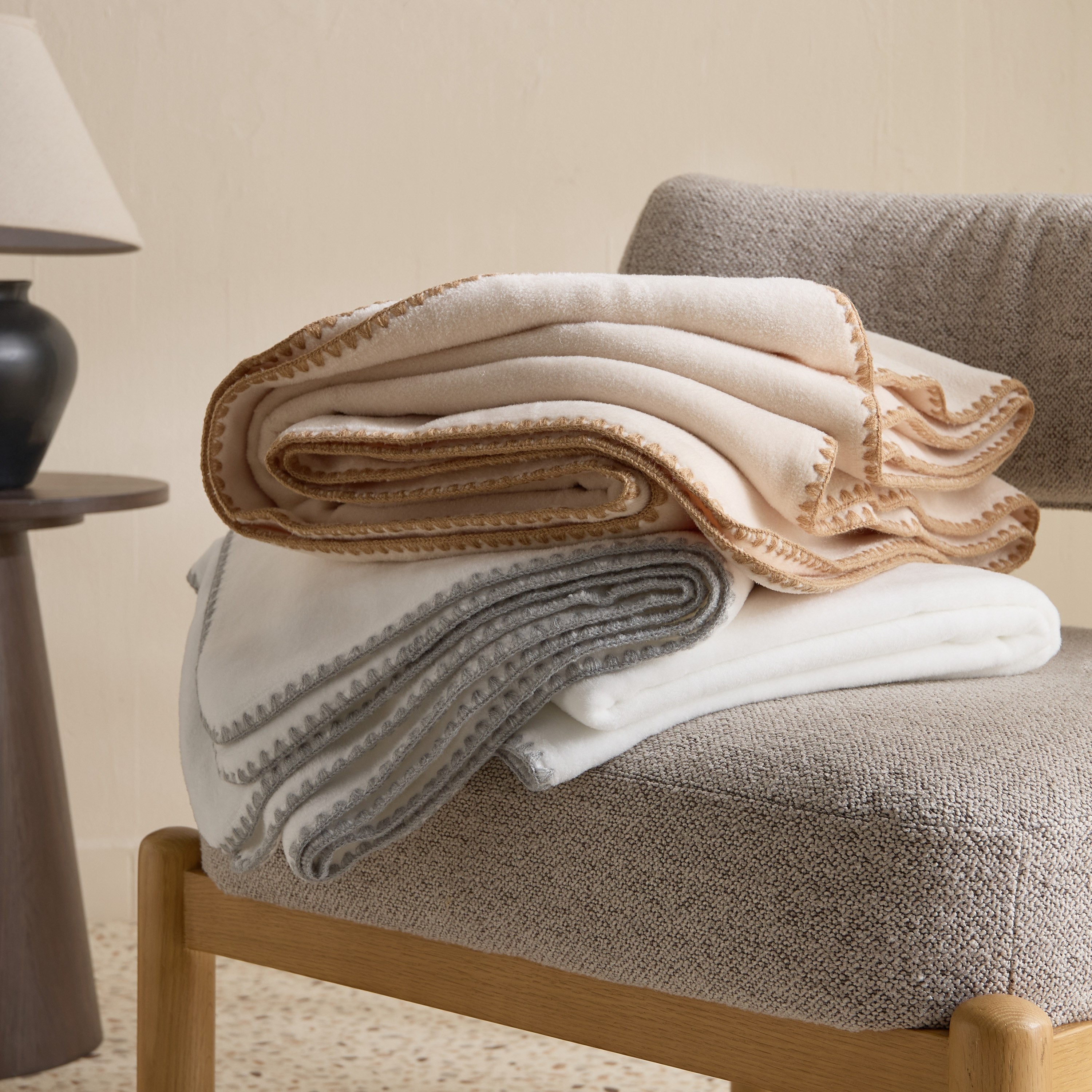 Madison Plush Flannel Throw - 130x170 cm-hbxhomeware-hbxbedroom-image-5