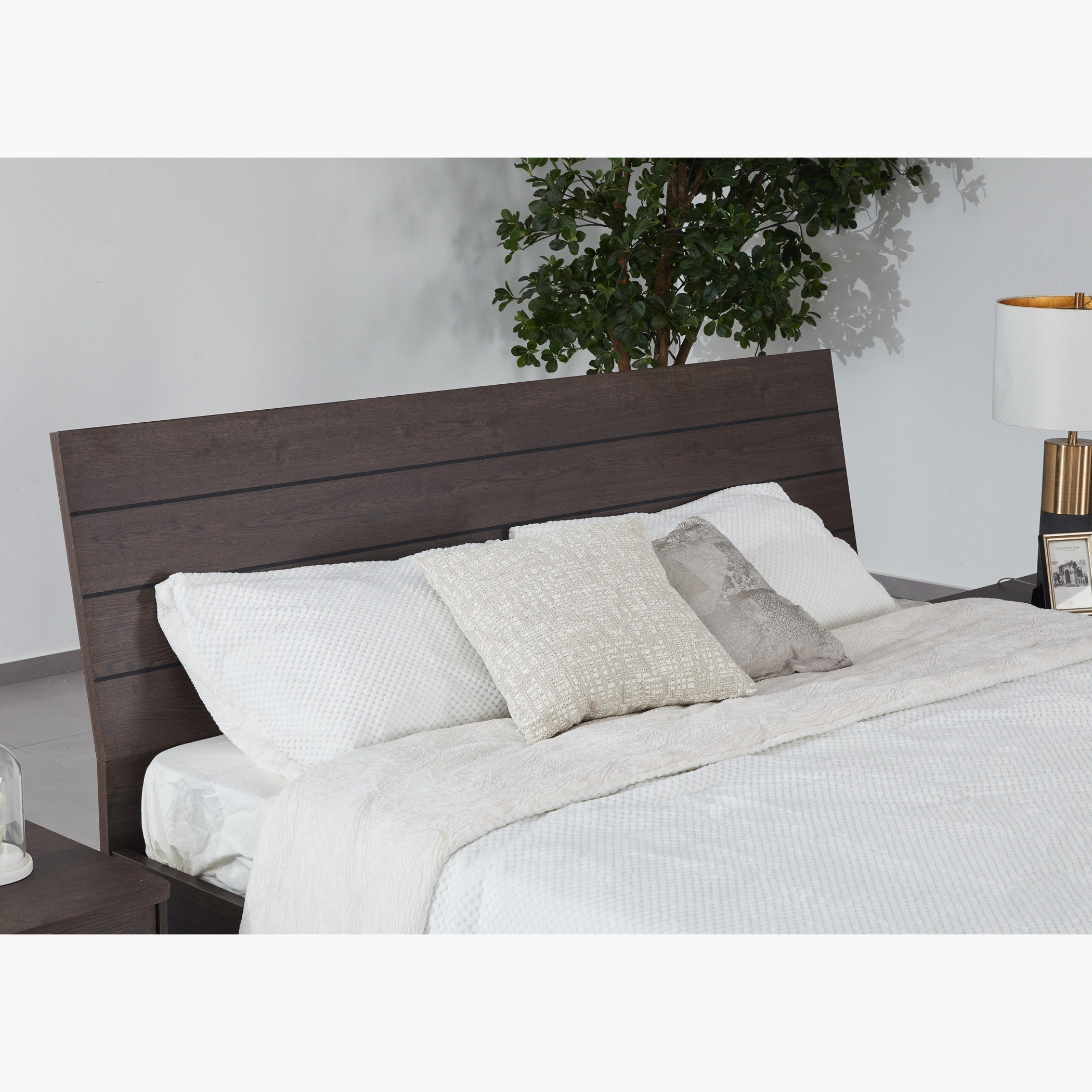 سرير كينج نينا من موفو هوتيليا - 180x200 سم-hbxfurniture-bedsandbedsets-beds-king-image-2