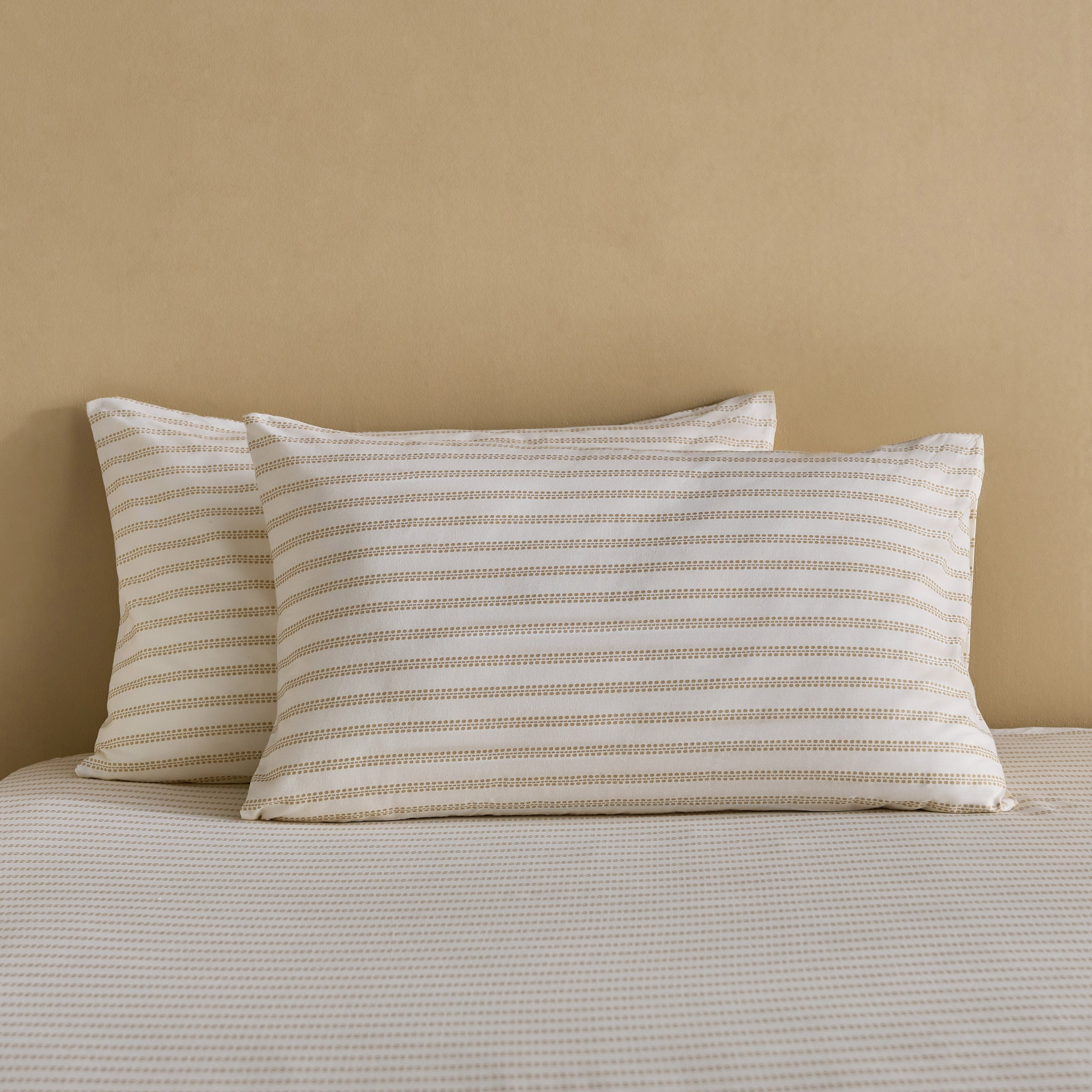 Albania Leafaura 2-Piece Cotton Pillowcase Set - 50x75 cm-hbxhomeware-hbxbedroom-image-2