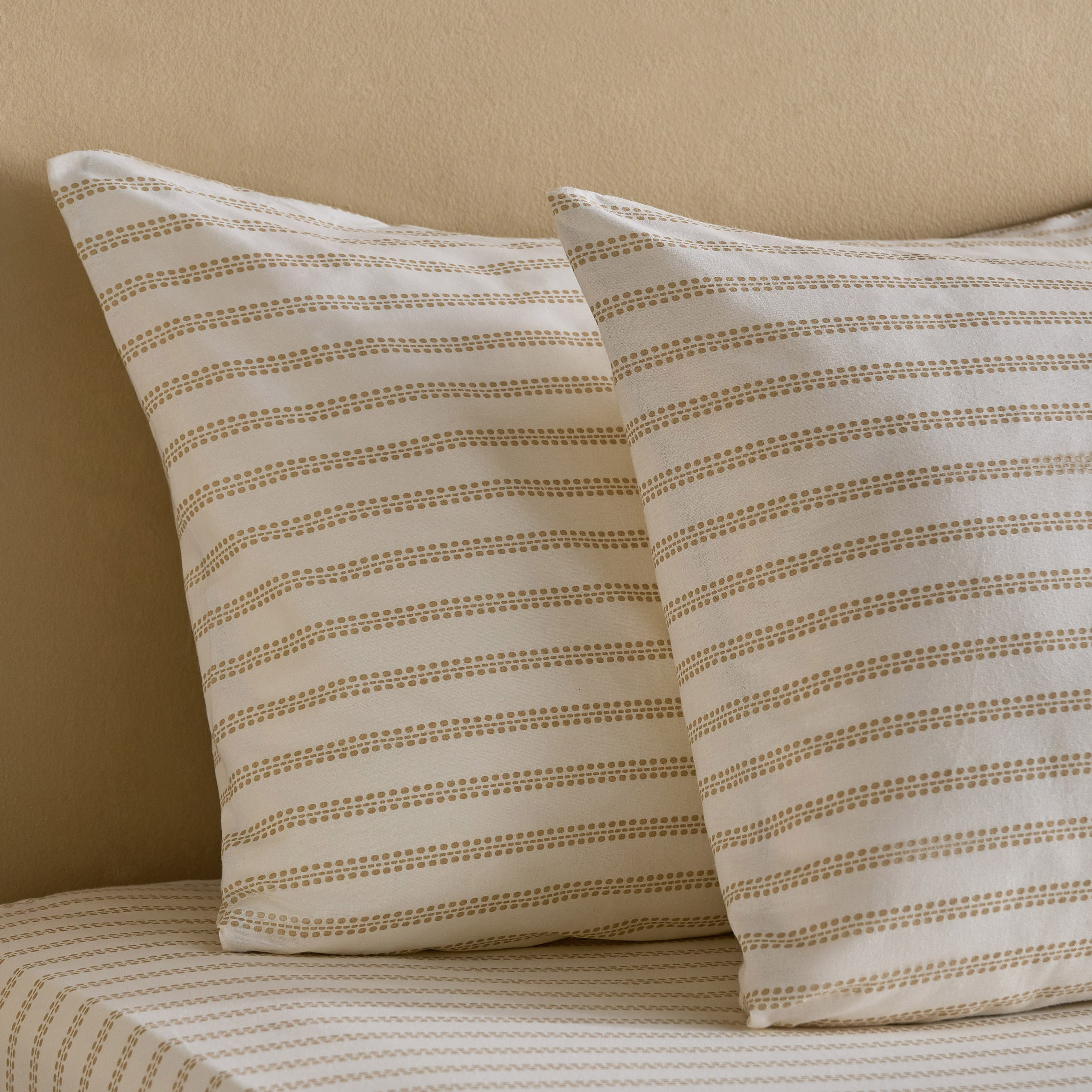 Albania Leafaura 2-Piece Cotton Pillowcase Set - 50x75 cm-hbxhomeware-hbxbedroom-image-3