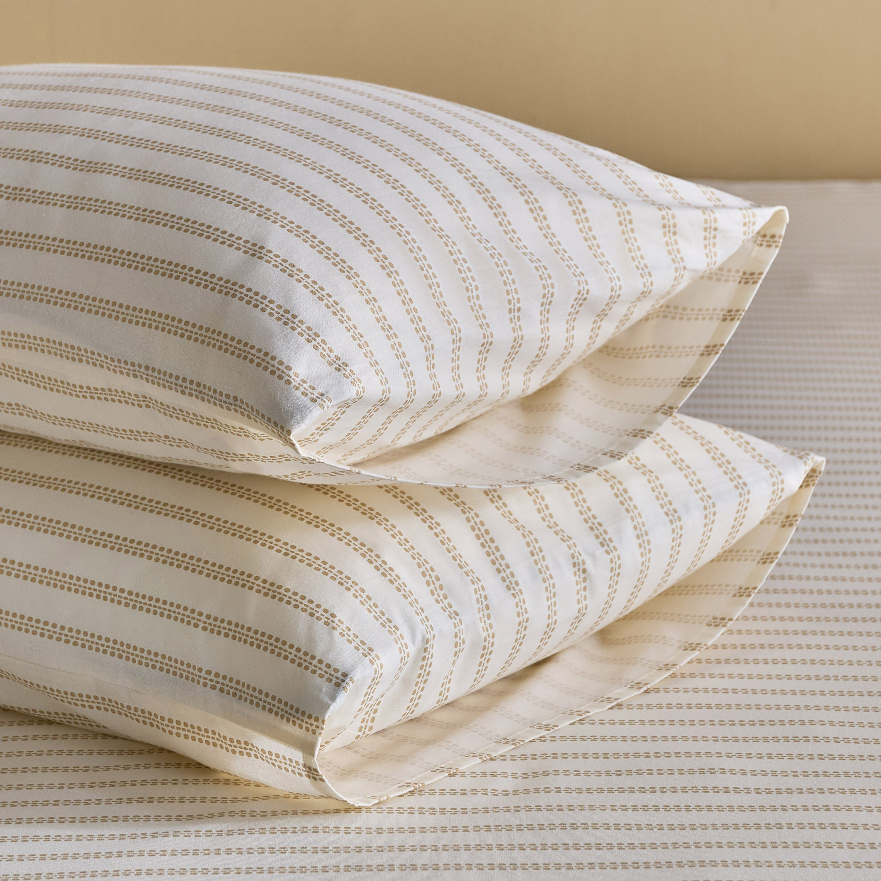Albania Leafaura 2-Piece Cotton Pillowcase Set - 50x75 cm-hbxhomeware-hbxbedroom-image-5