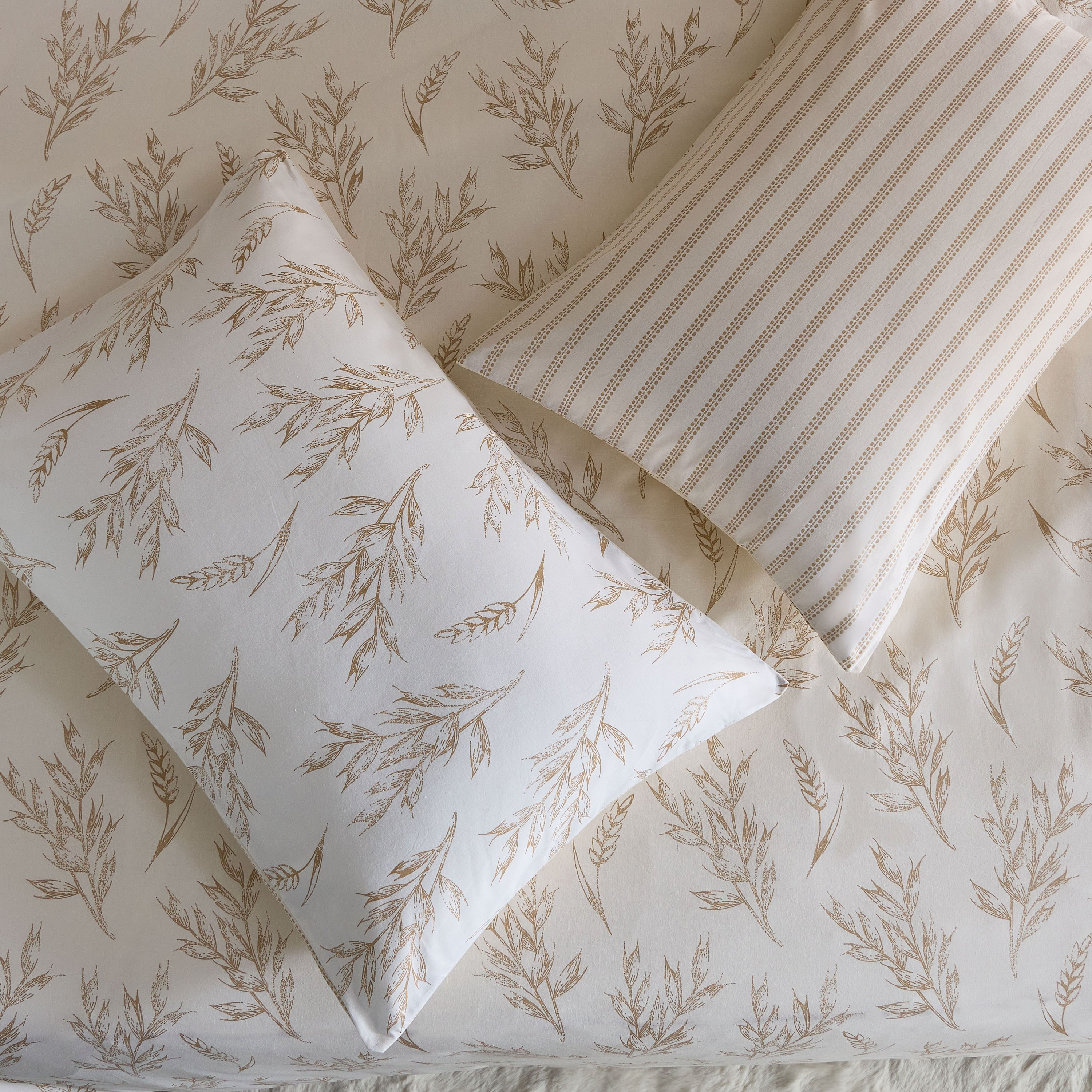 Albania Leafaura 3-Piece Cotton Printed Queen and King Duvet Cover Set - 220x220 cm-hbxhomeware-hbxbedroom-image-5