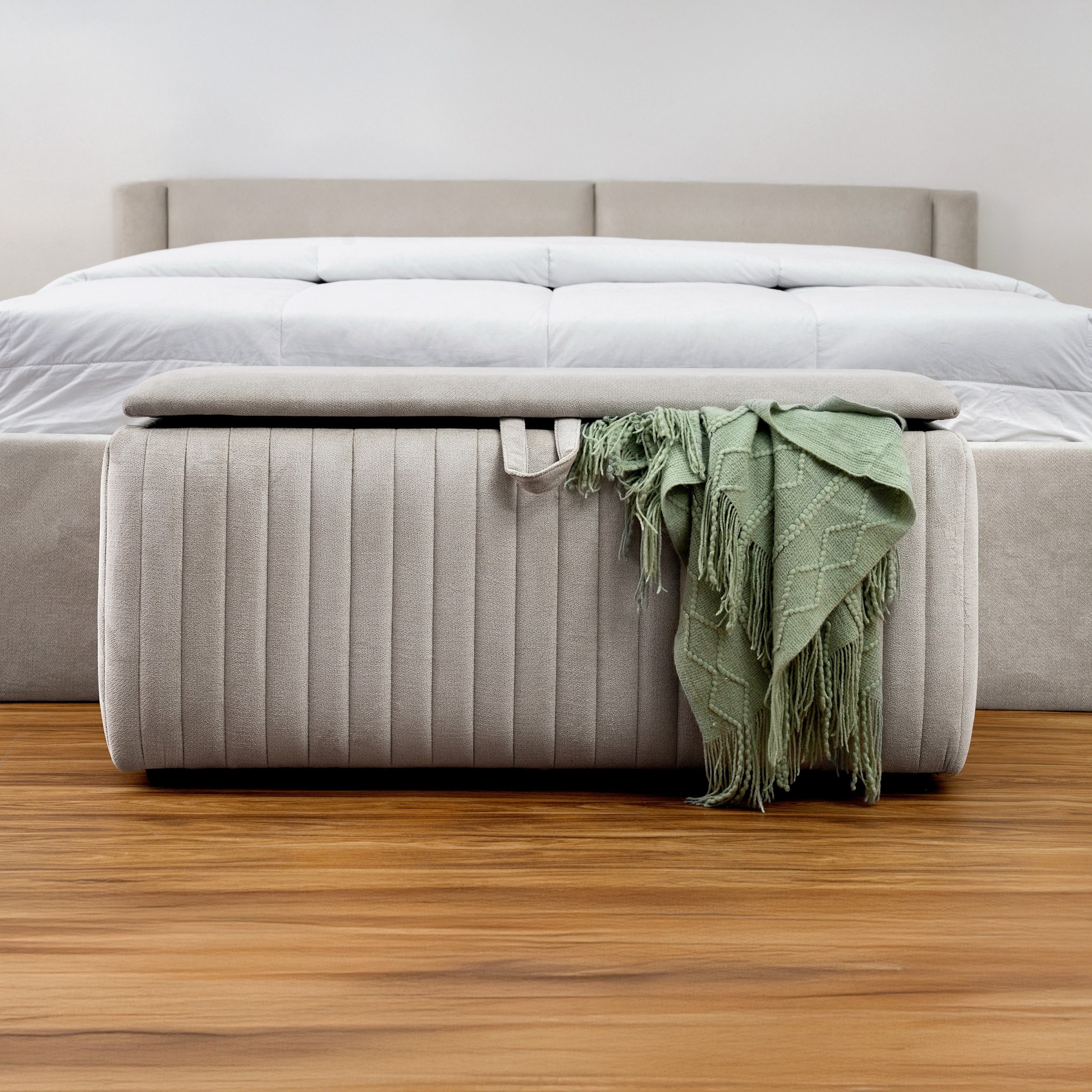 Hampton Upholstered Bed Bench with Storage - 130x50x45 cm-hbxfurniture-sofasandarmchairs-benches-image-1