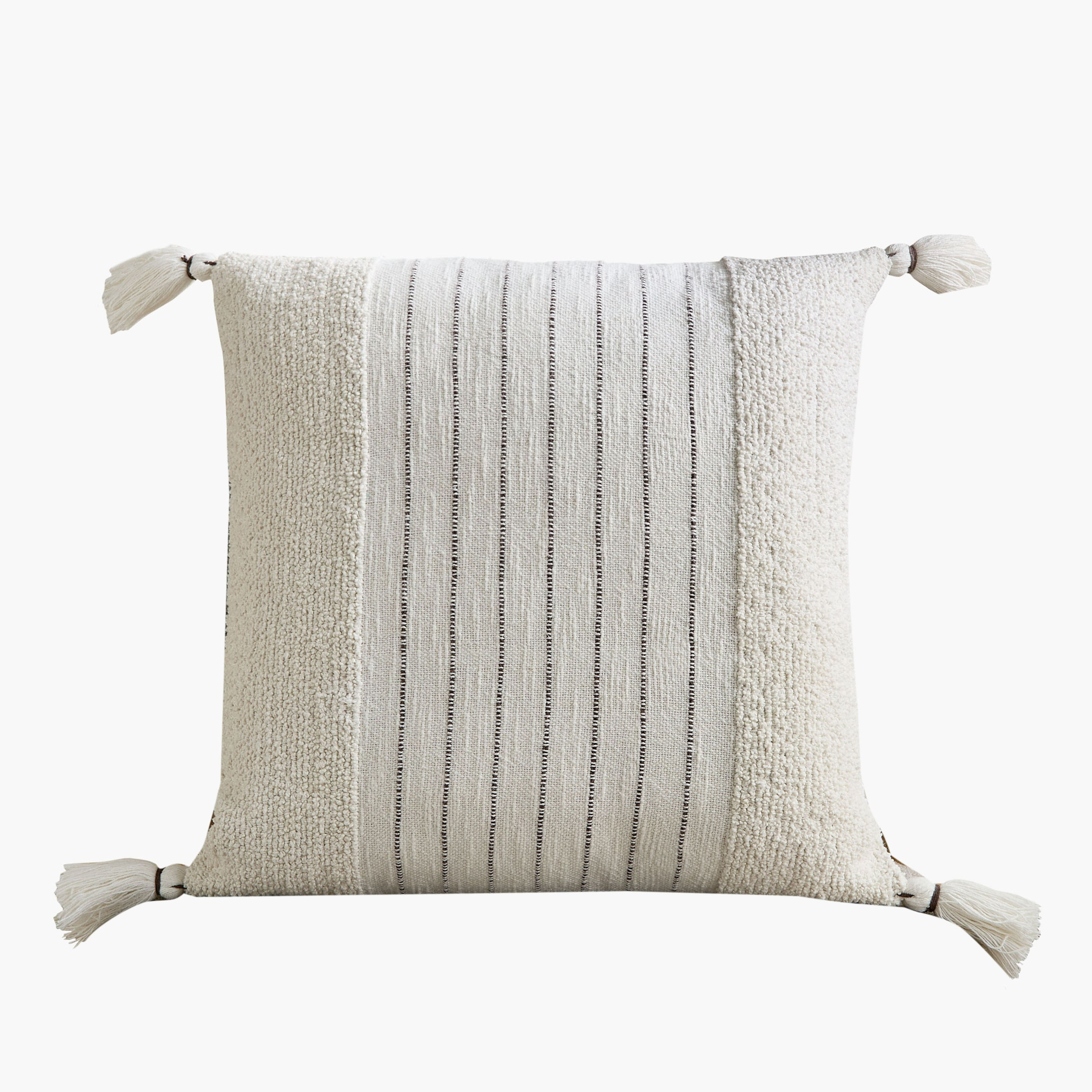 وسادة محشوة مخططة من المنتصف من تريس تافت - 50x50 سم-hbxhomeware-hbxbedroom-image-6