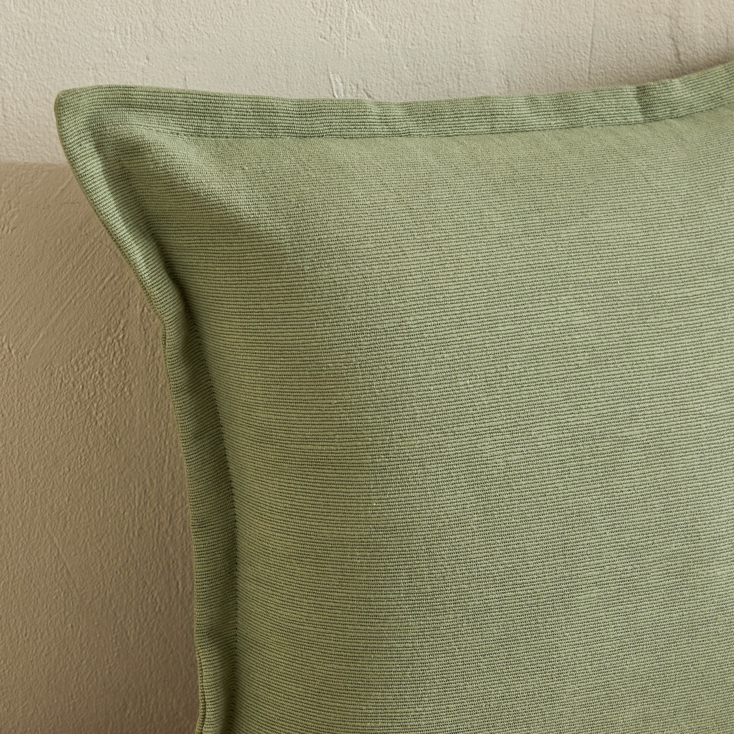 غطاء وسادة مضلع سادة من أتلانتا إزرا - 40x40 سم-hbxhomeware-hbxbedroom-image-5