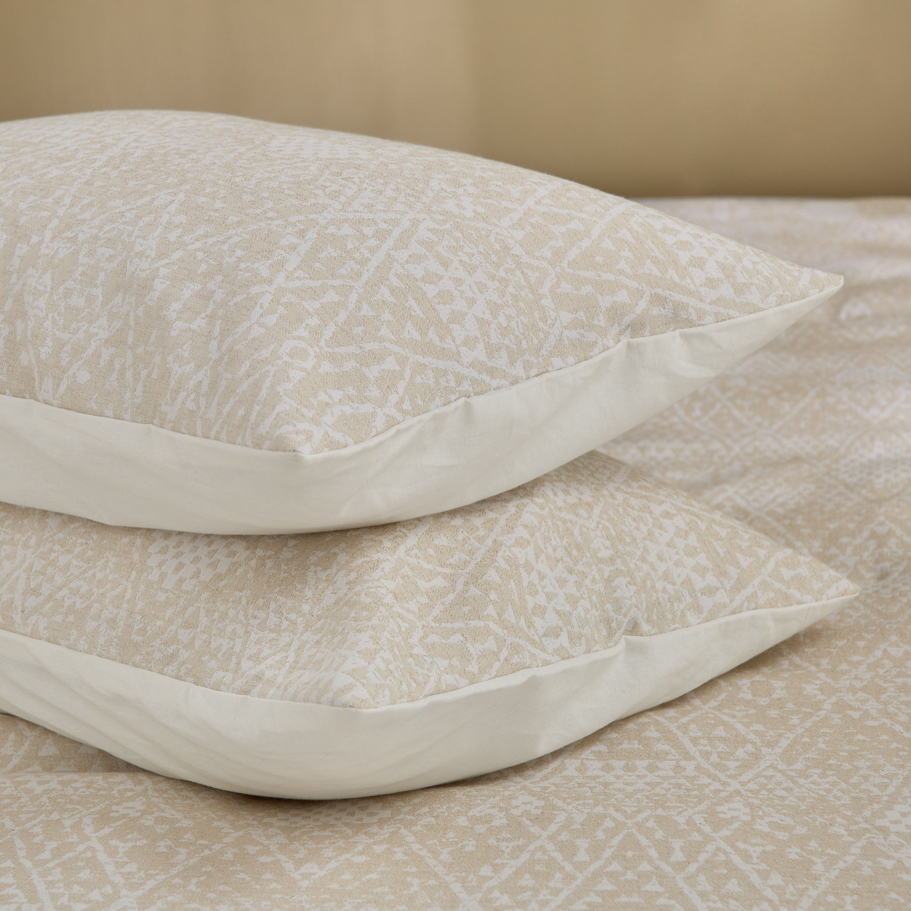 Weave Elegance Distress 3-Piece Twin Comforter Set - 160x220 cm-hbxhomeware-hbxbedroom-image-6