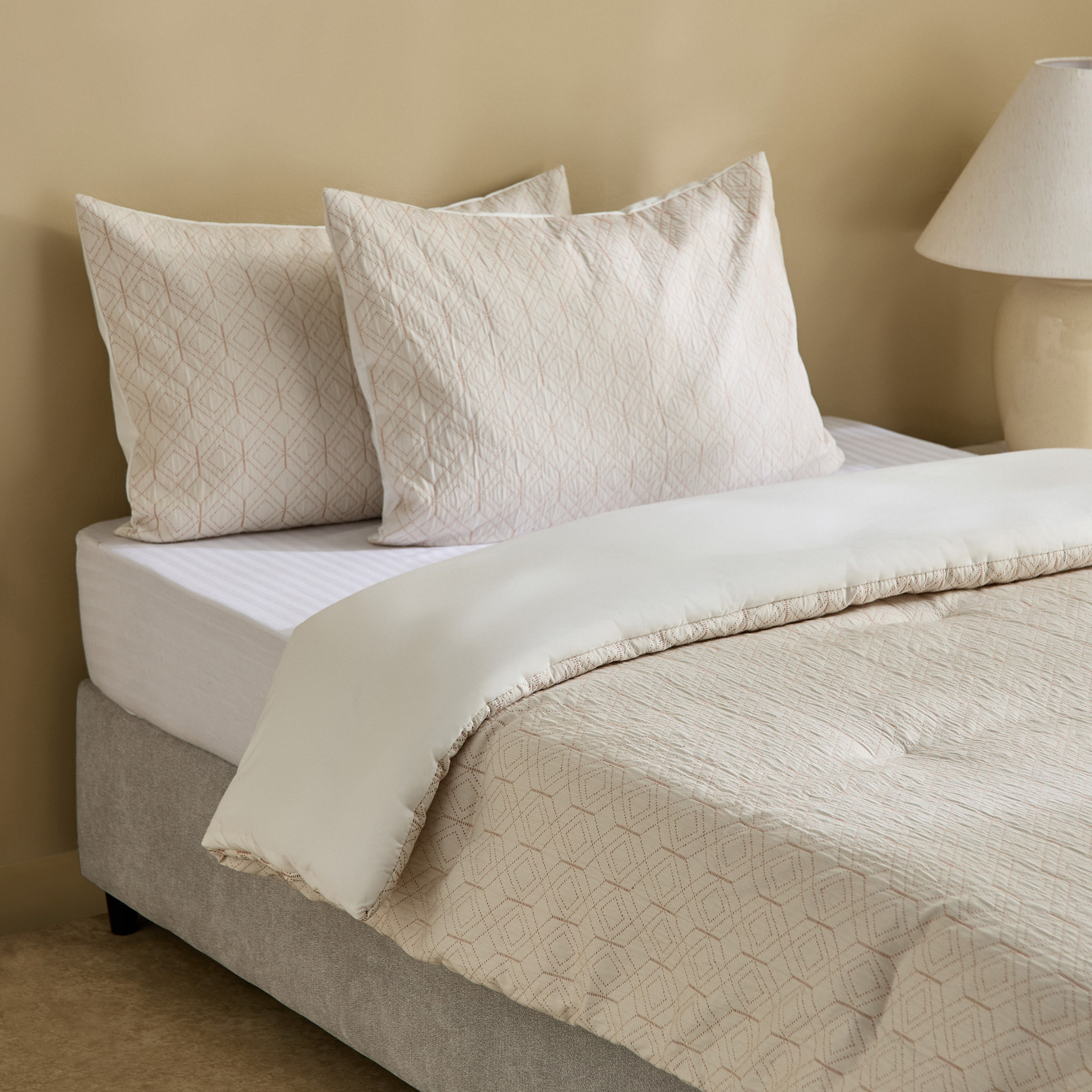 Weave Elegance Rice Stitch 3-Piece Twin Comforter Set - 160x220 cm-hbxhomeware-hbxbedroom-image-1