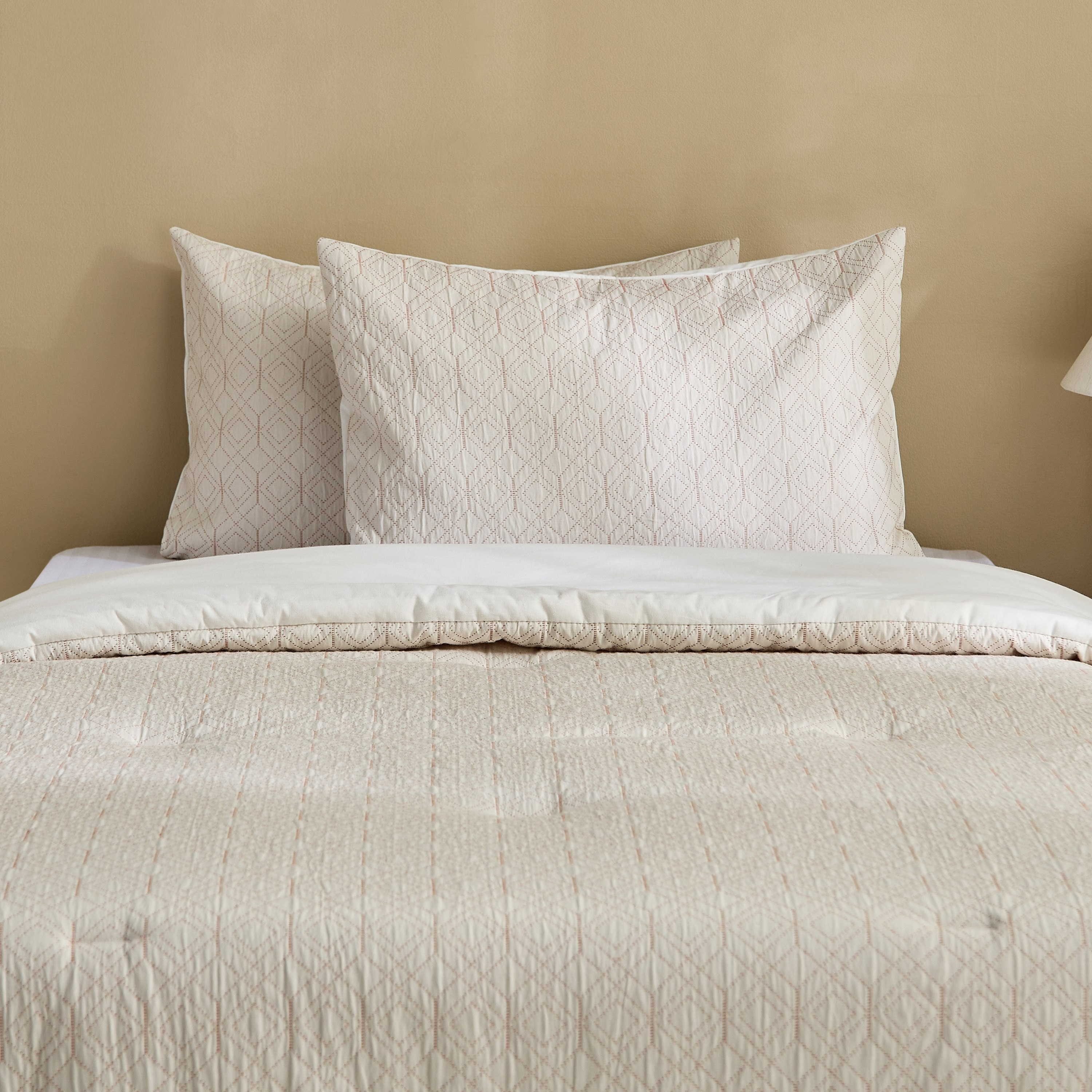 Weave Elegance Rice Stitch 3-Piece Twin Comforter Set - 160x220 cm-hbxhomeware-hbxbedroom-image-2