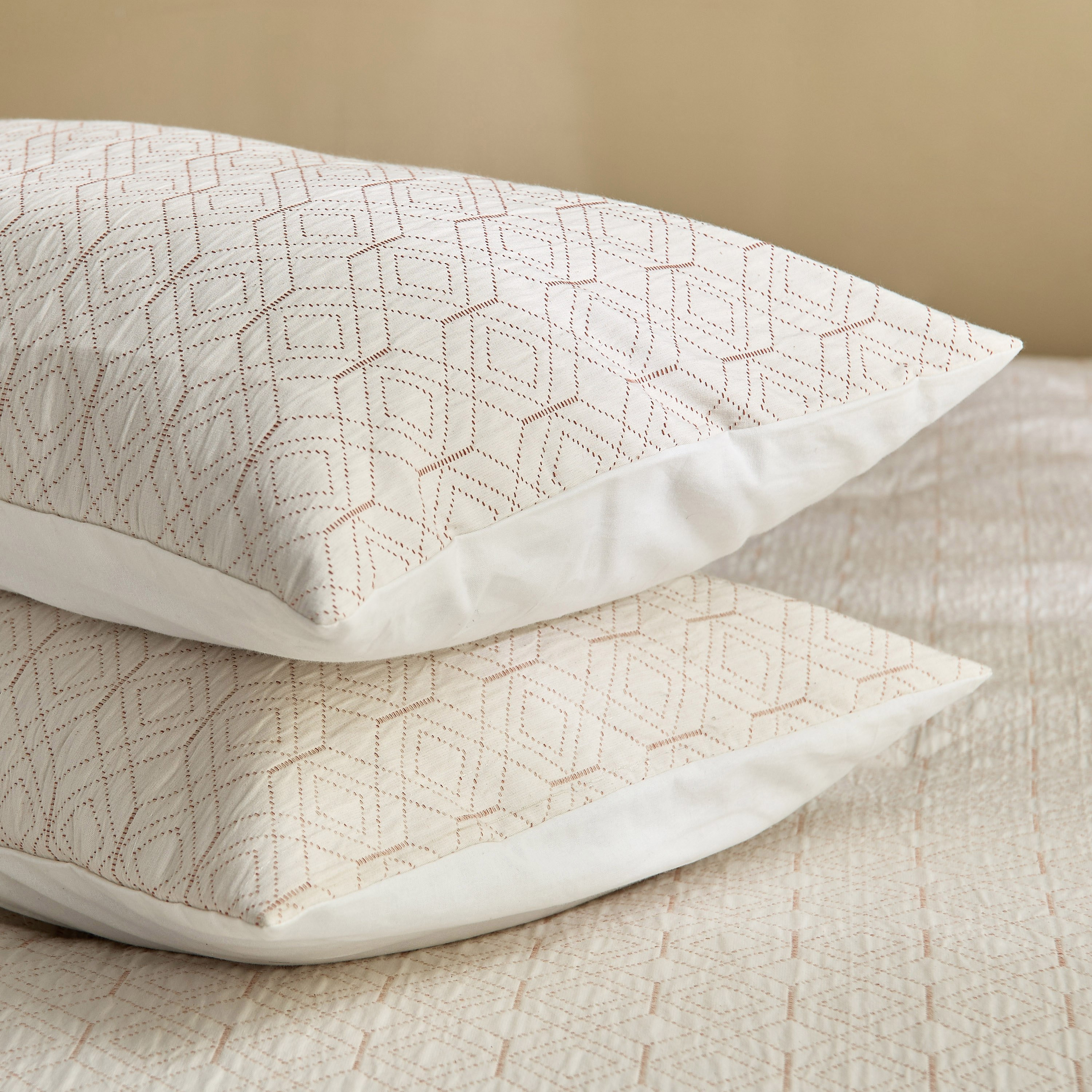 Weave Elegance Rice Stitch 3-Piece Twin Comforter Set - 160x220 cm-hbxhomeware-hbxbedroom-image-6