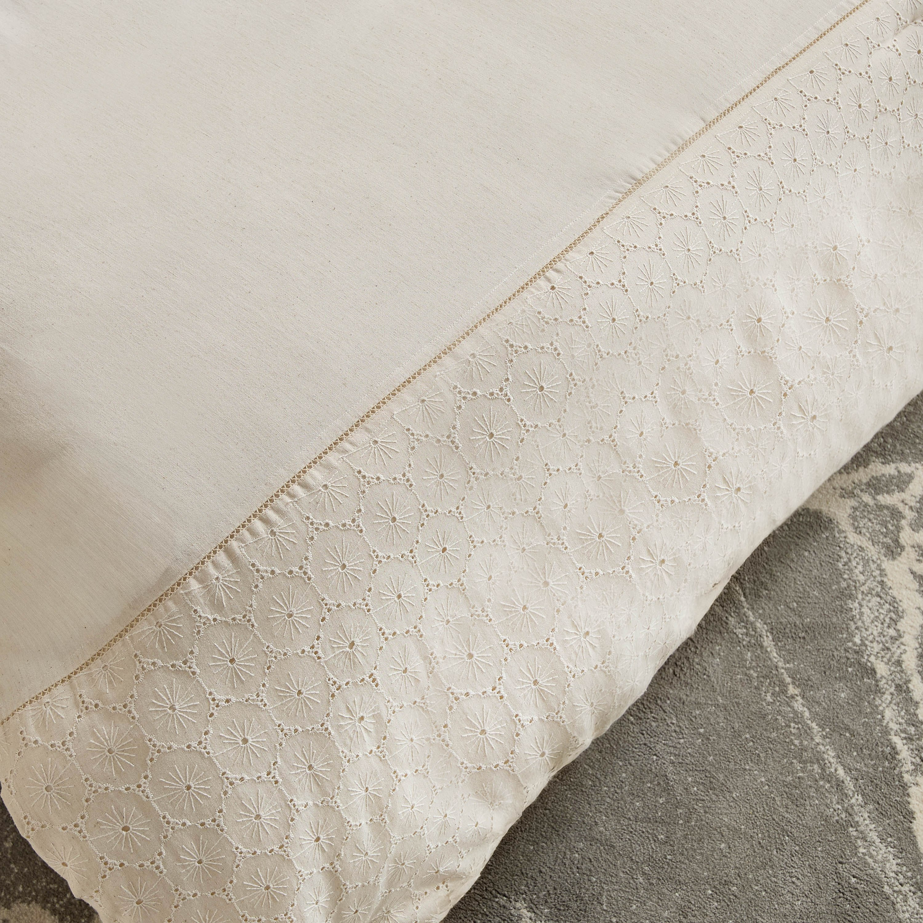 Weave Elegance Schiffli 5-Piece King Comforter Set - 220x240 cm-hbxhomeware-hbxbedroom-image-5