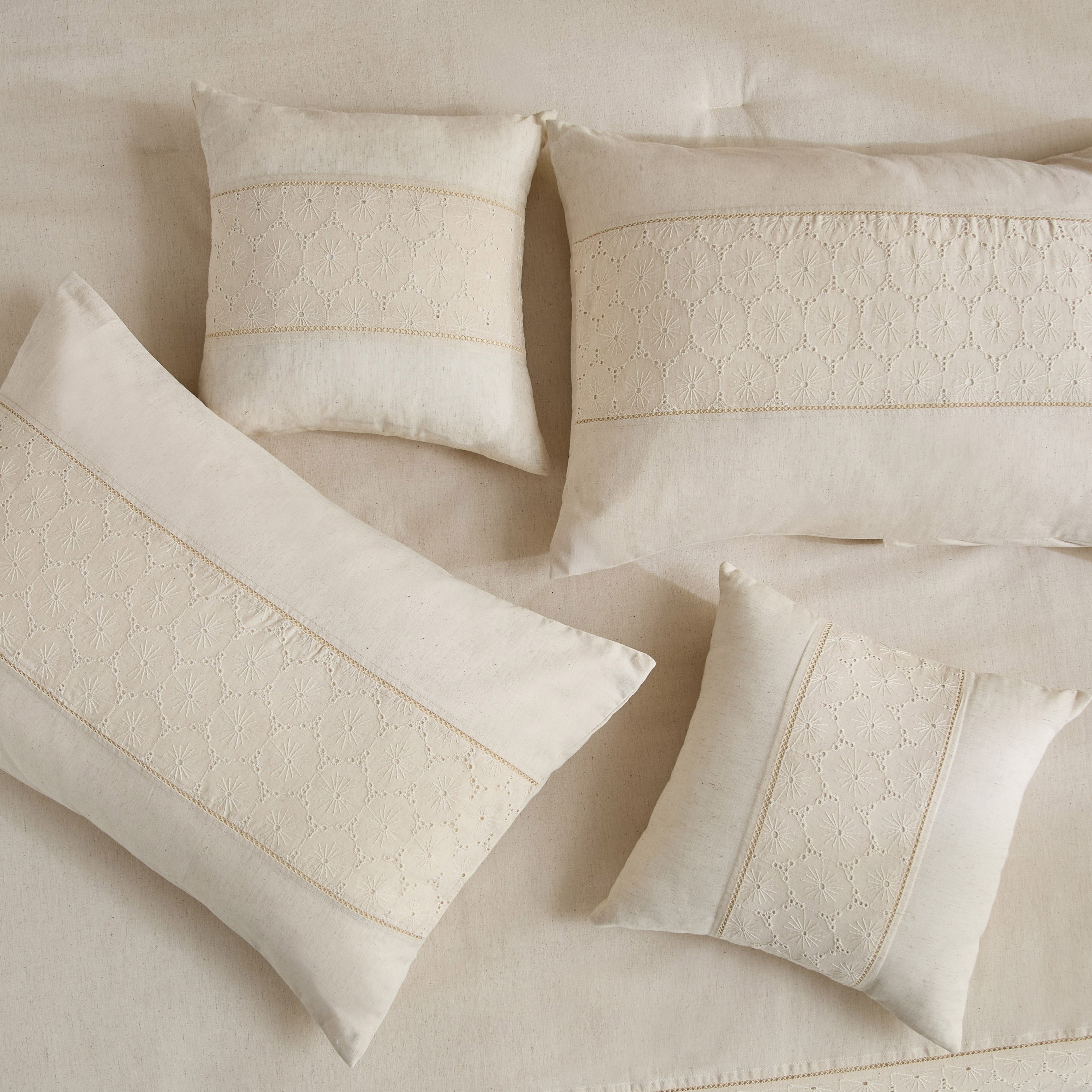 Weave Elegance Schiffli 5-Piece King Comforter Set - 220x240 cm-hbxhomeware-hbxbedroom-image-6