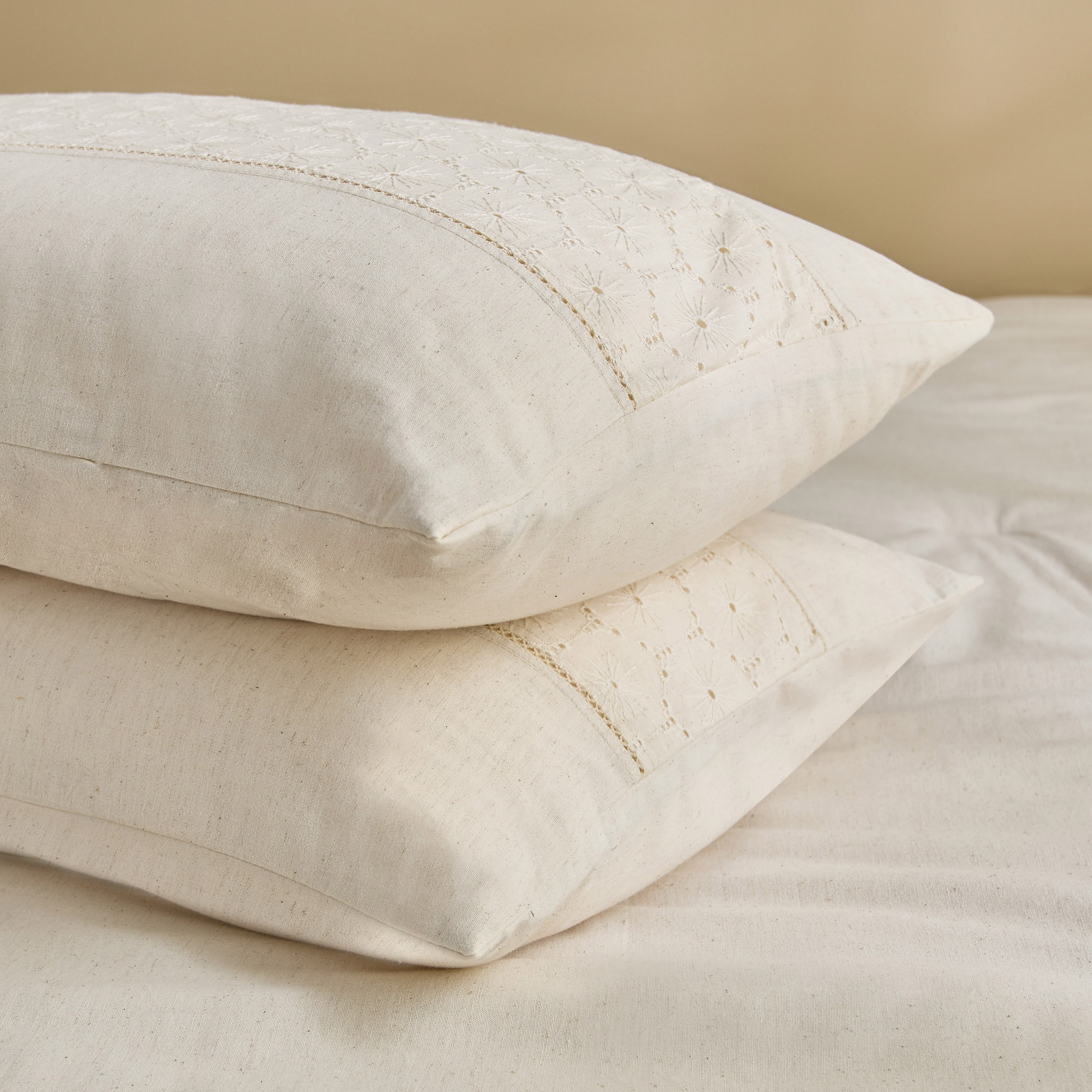 Weave Elegance Schiffli 5-Piece King Comforter Set - 220x240 cm-hbxhomeware-hbxbedroom-image-7