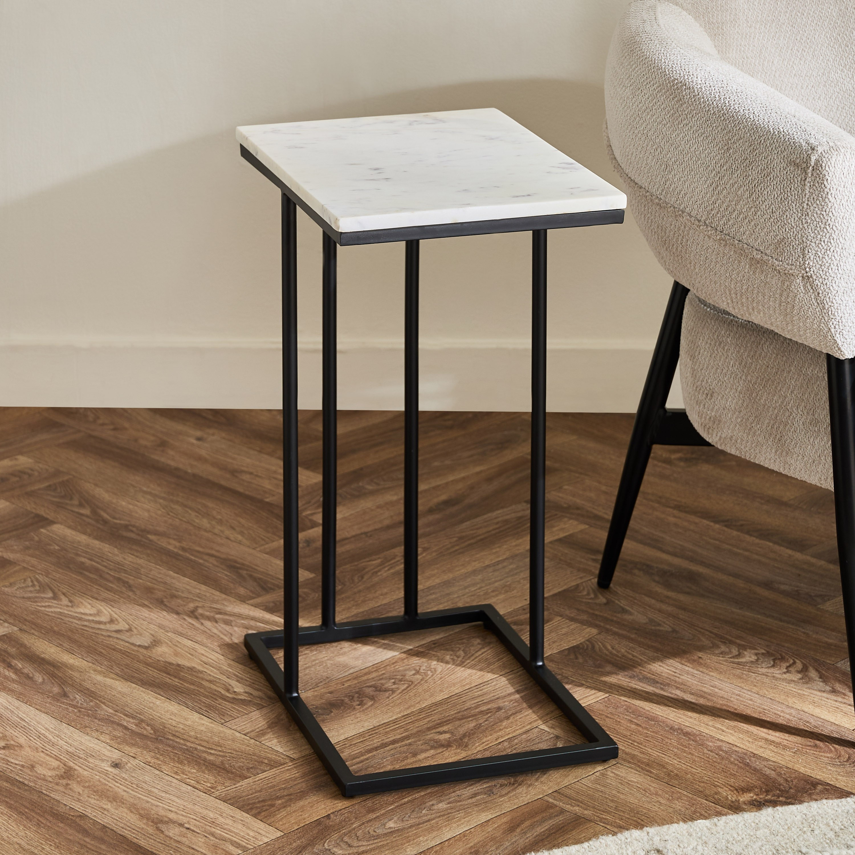 طاولة بتصميم C وسطح رخام أصلي فيرسا من كافون-hbxfurniture-livingroom-endtables-image-2