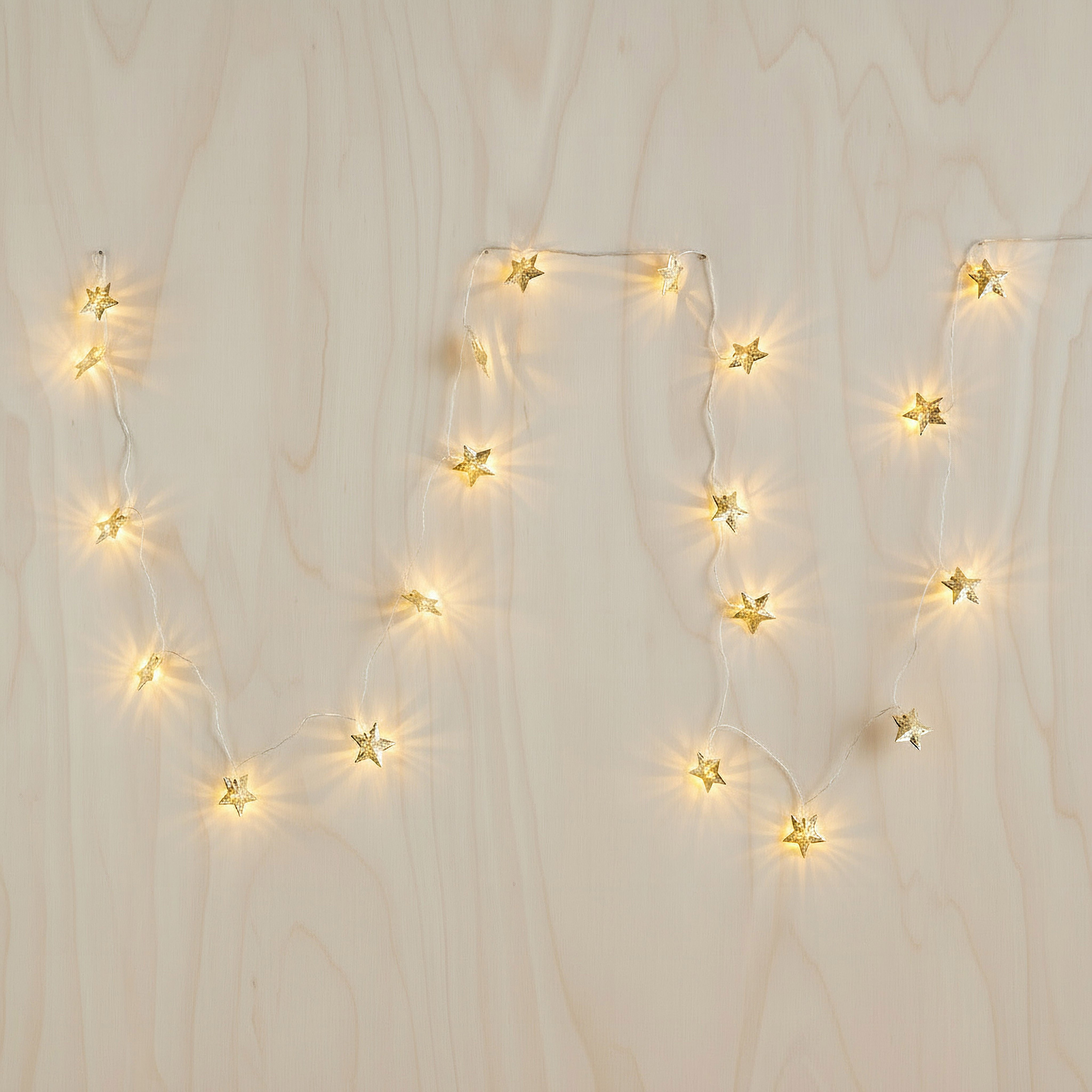 Orla 3AA 20 LED Metal Carved Star String Light - 172 cm-hbxdiningroom-lighting-decorativesandstringlights-image-1