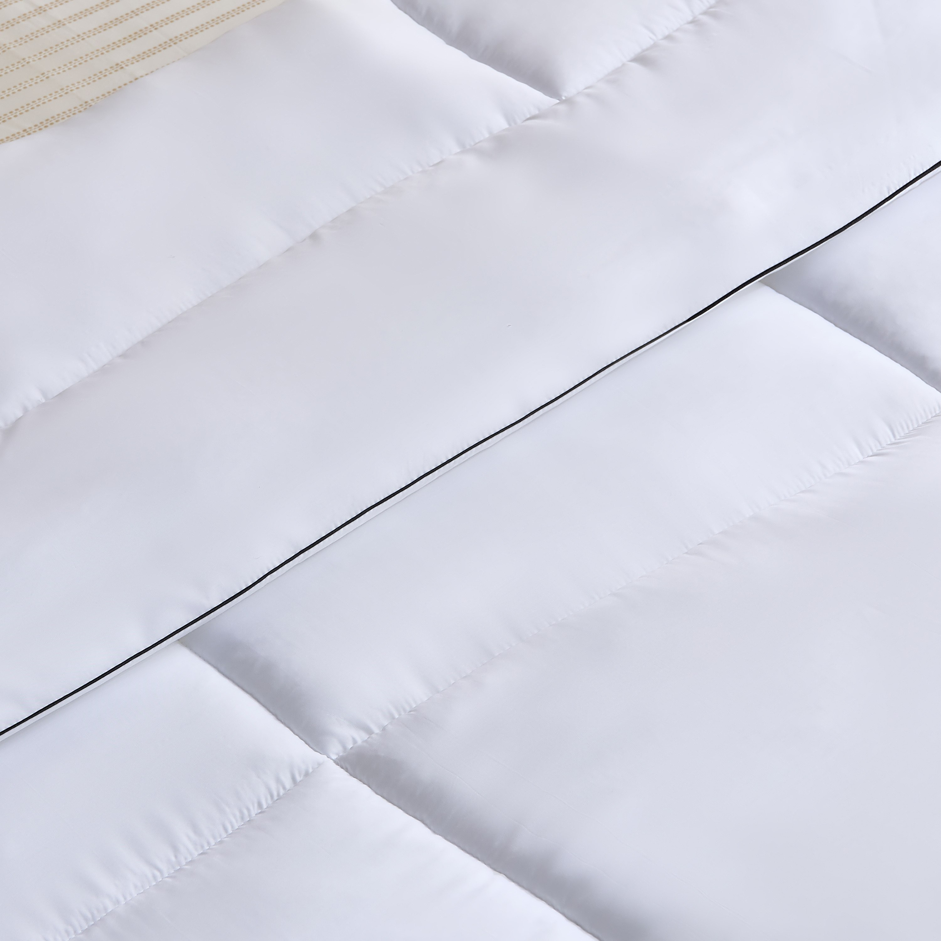 حشوة لحاف كوين كينج تنسل بعدد خيوط 300 من تنسل بليس - 220x220 سم-hbxhomeware-hbxbedroom-image-4