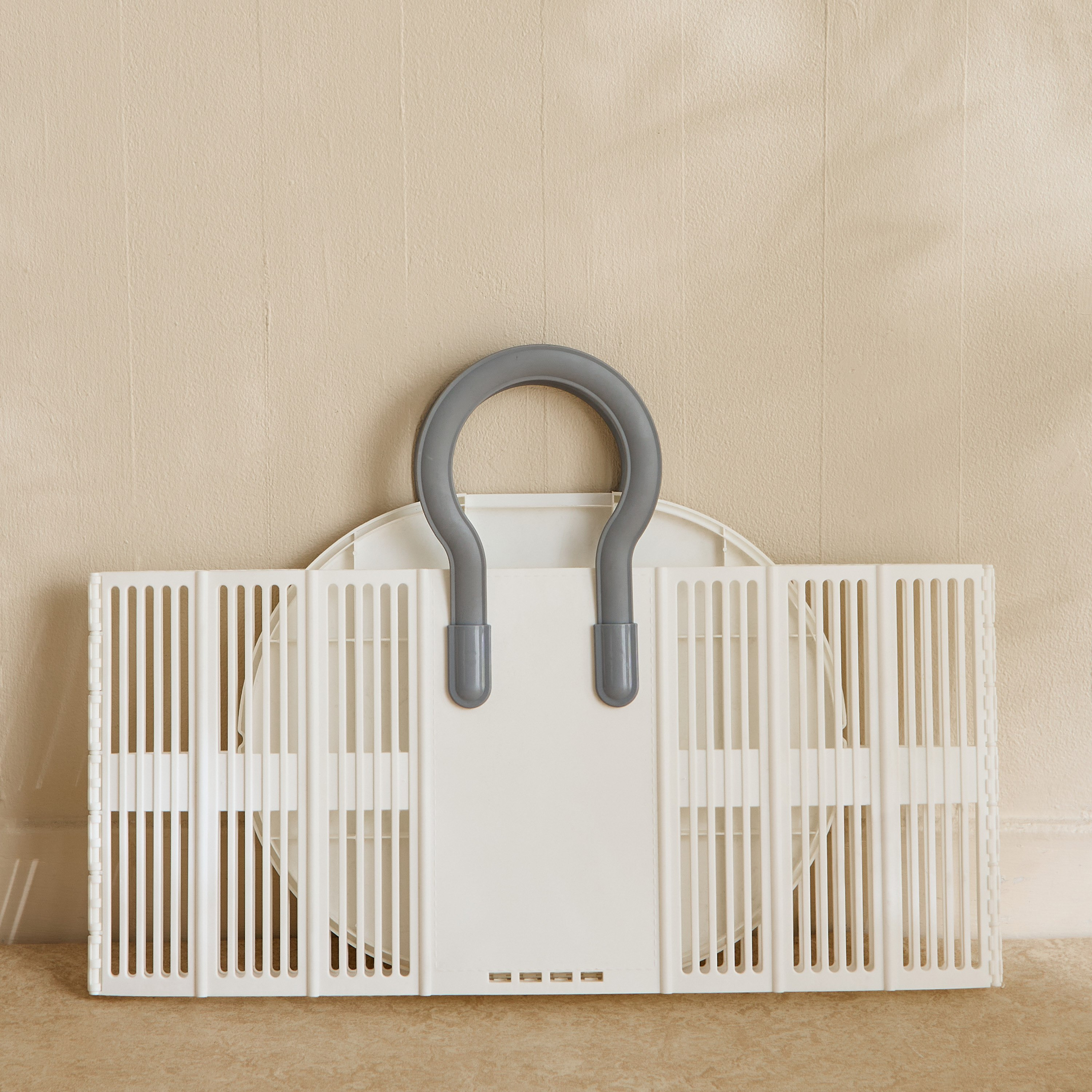 Sterlite Collapsible Laundry Basket with Handle - 48x31x30 cm-hbxbathroom-bathroomstorage-laundryhampers-image-3