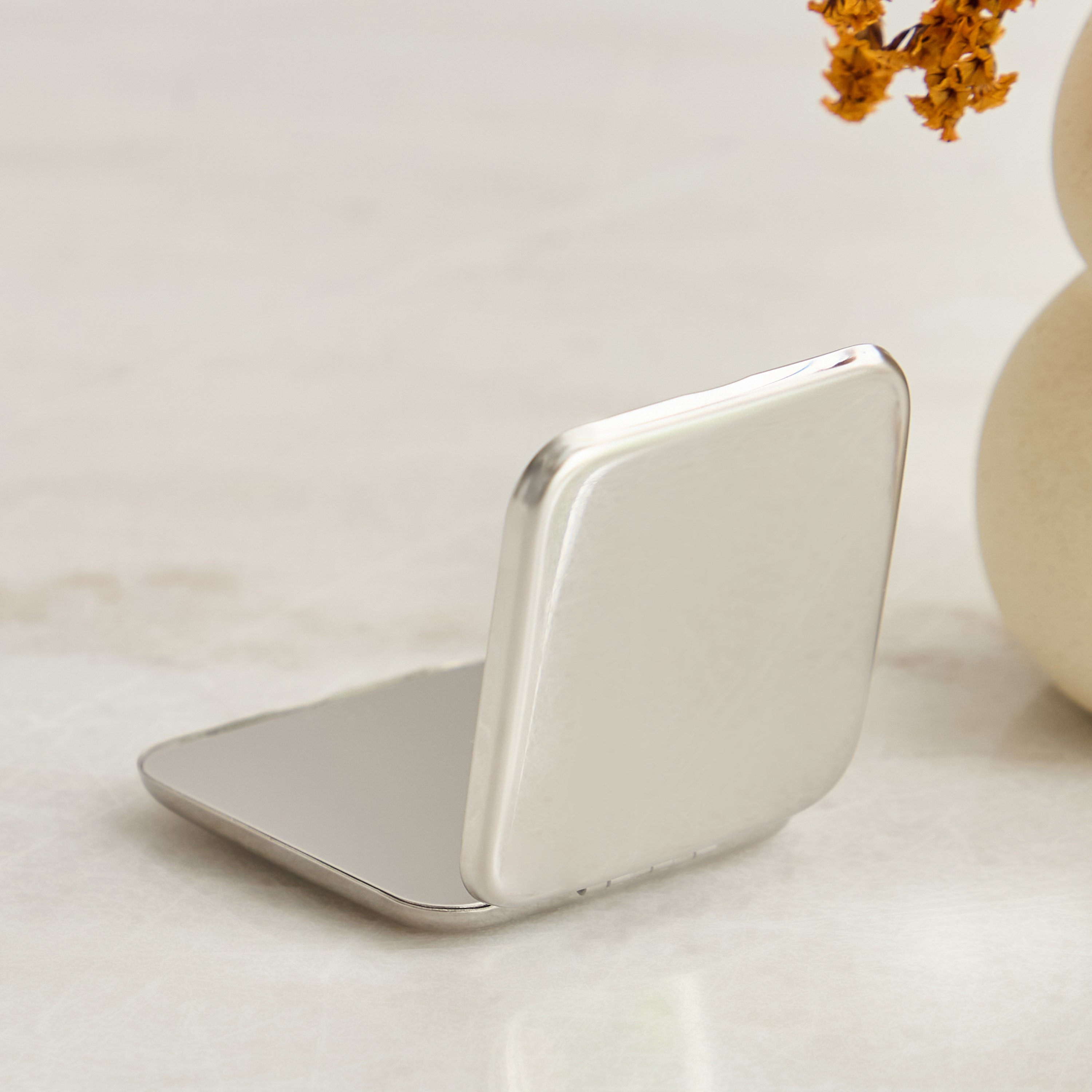 مرآة مربعة مدمجة من ريفا - 5.7x5.7x1.1 سم-hbxbedroom-bedroomaccessories-jewelleryboxesandholders-image-7