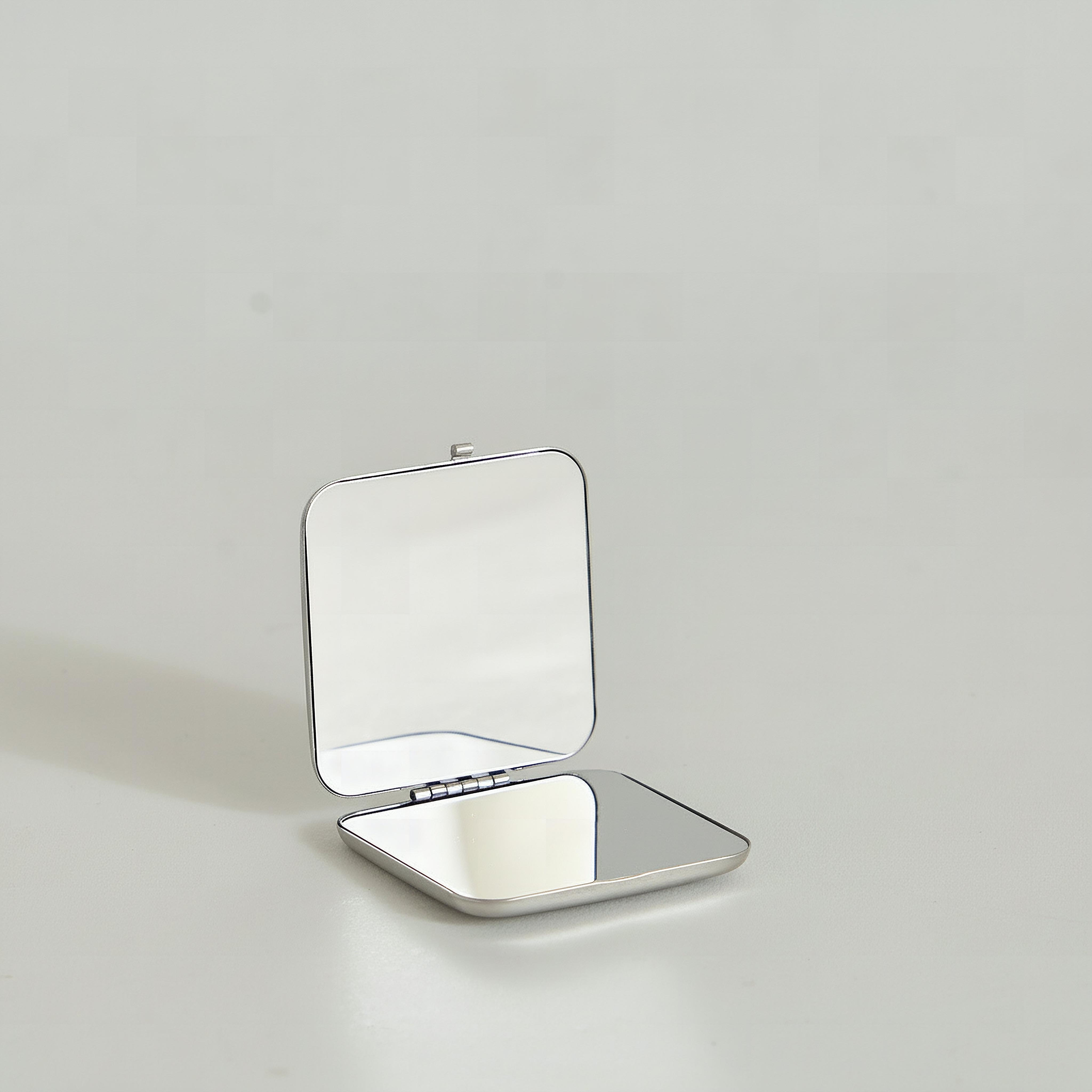 مرآة مربعة مدمجة من ريفا - 5.7x5.7x1.1 سم-hbxbedroom-bedroomaccessories-jewelleryboxesandholders-image-1