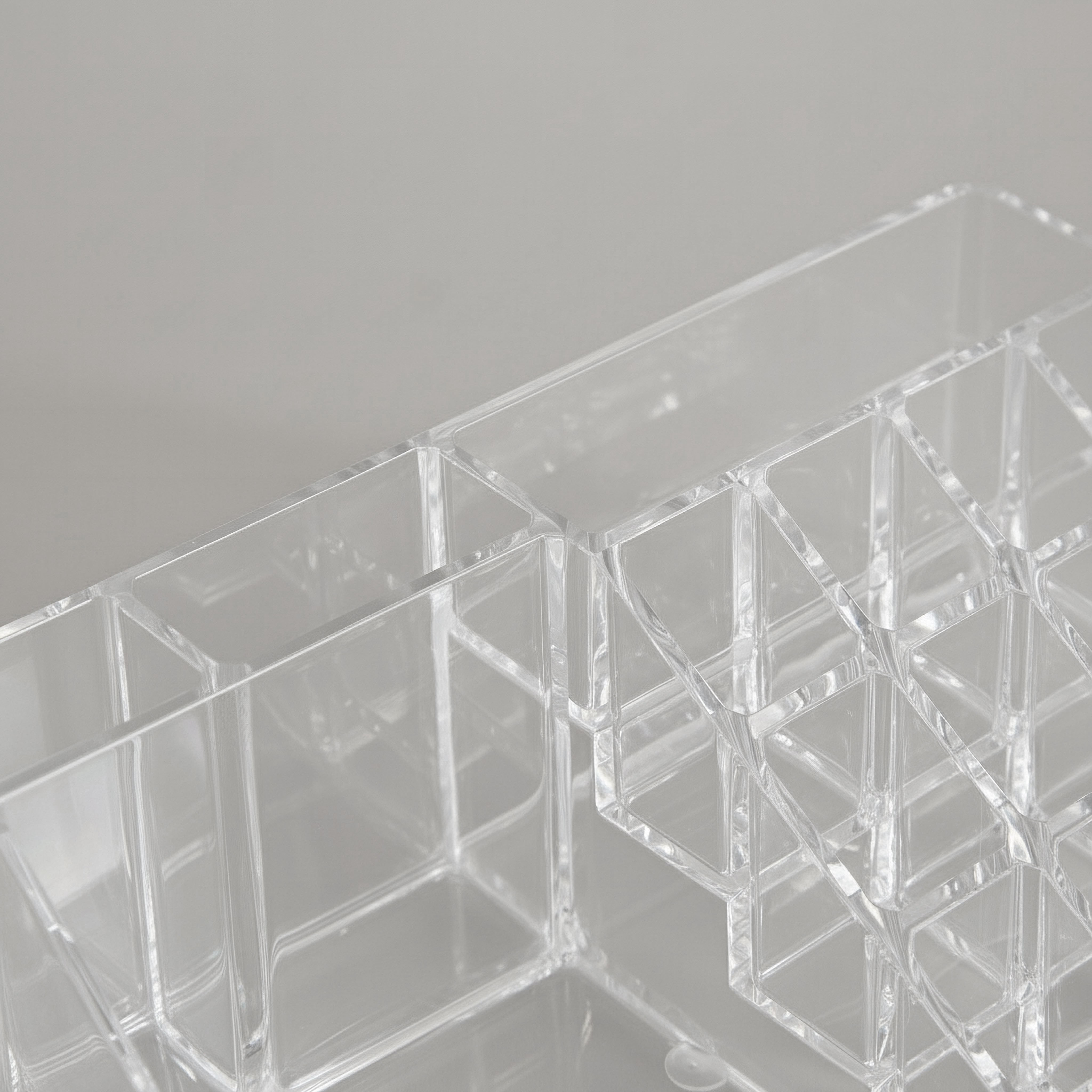 Crystal Cosmetics Holder - 22.3x12.8x8.1 cm-hbxbedroom-bedroomaccessories-jewelleryboxesandholders-image-3