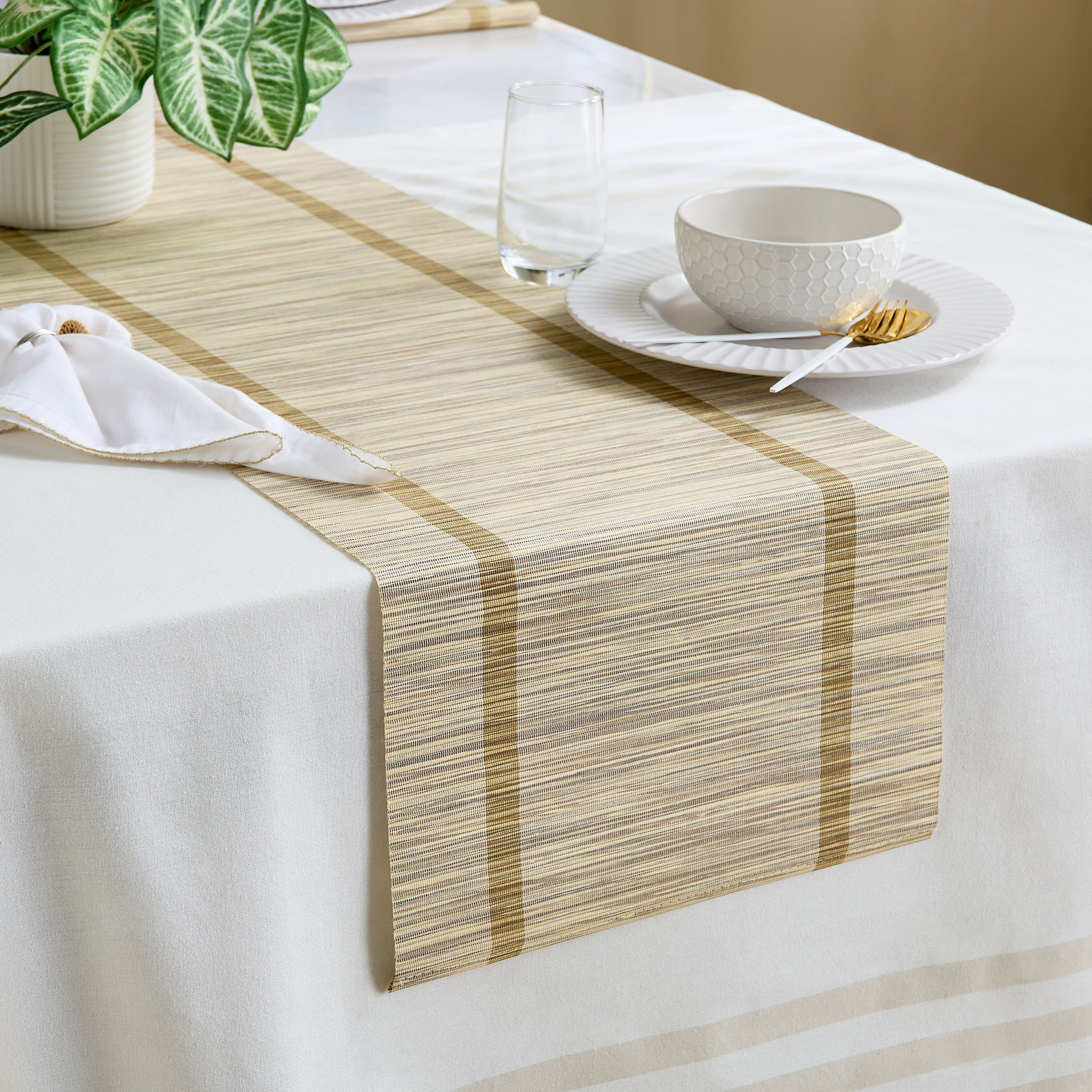 Bamboona Lure Runner - 35x120 cm-hbxdecorandfurnishings-homefurnishings-tablelinens-image-1
