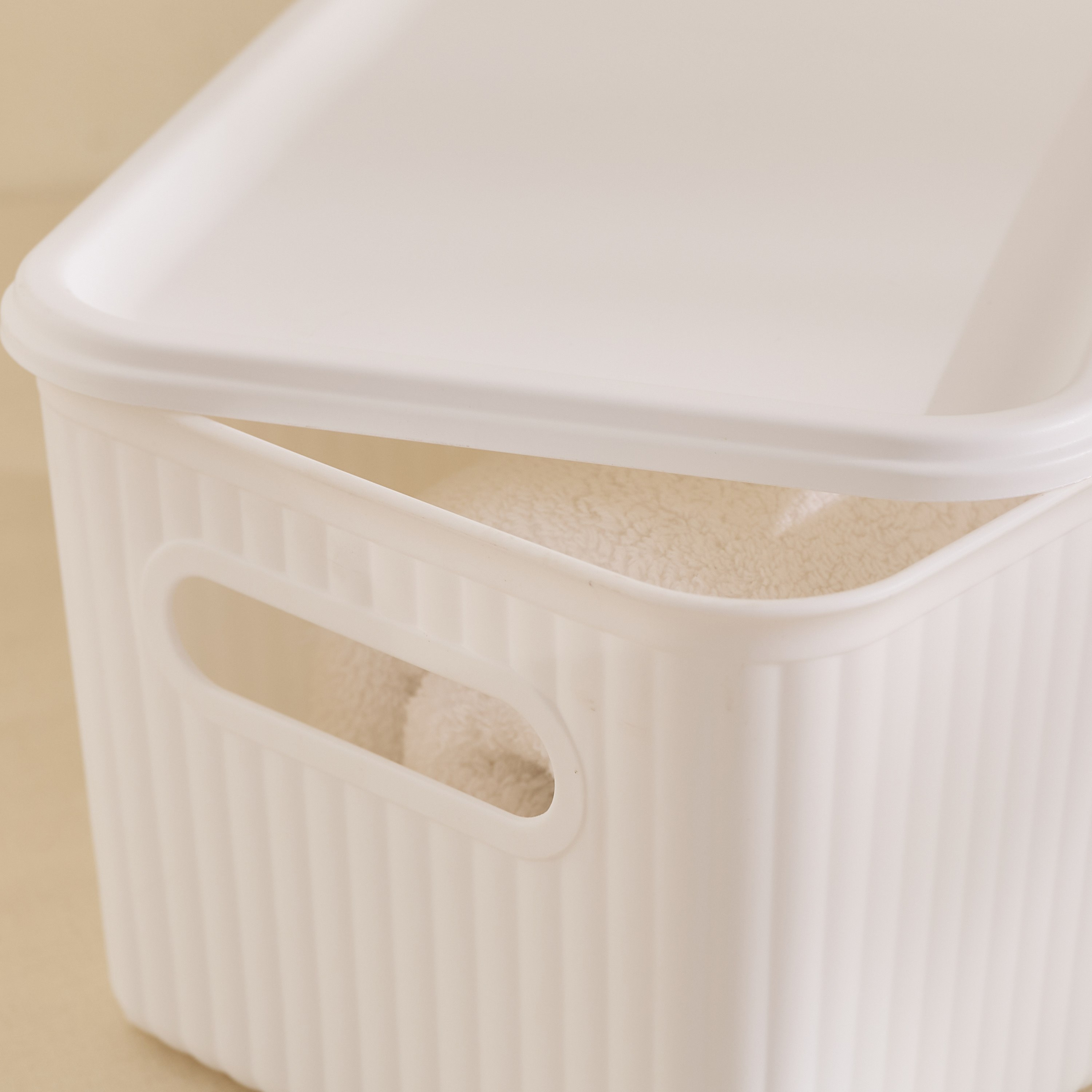 Orion Small Ribbed Container with Lid-hbxhomeware-hbxbathroom-image-7