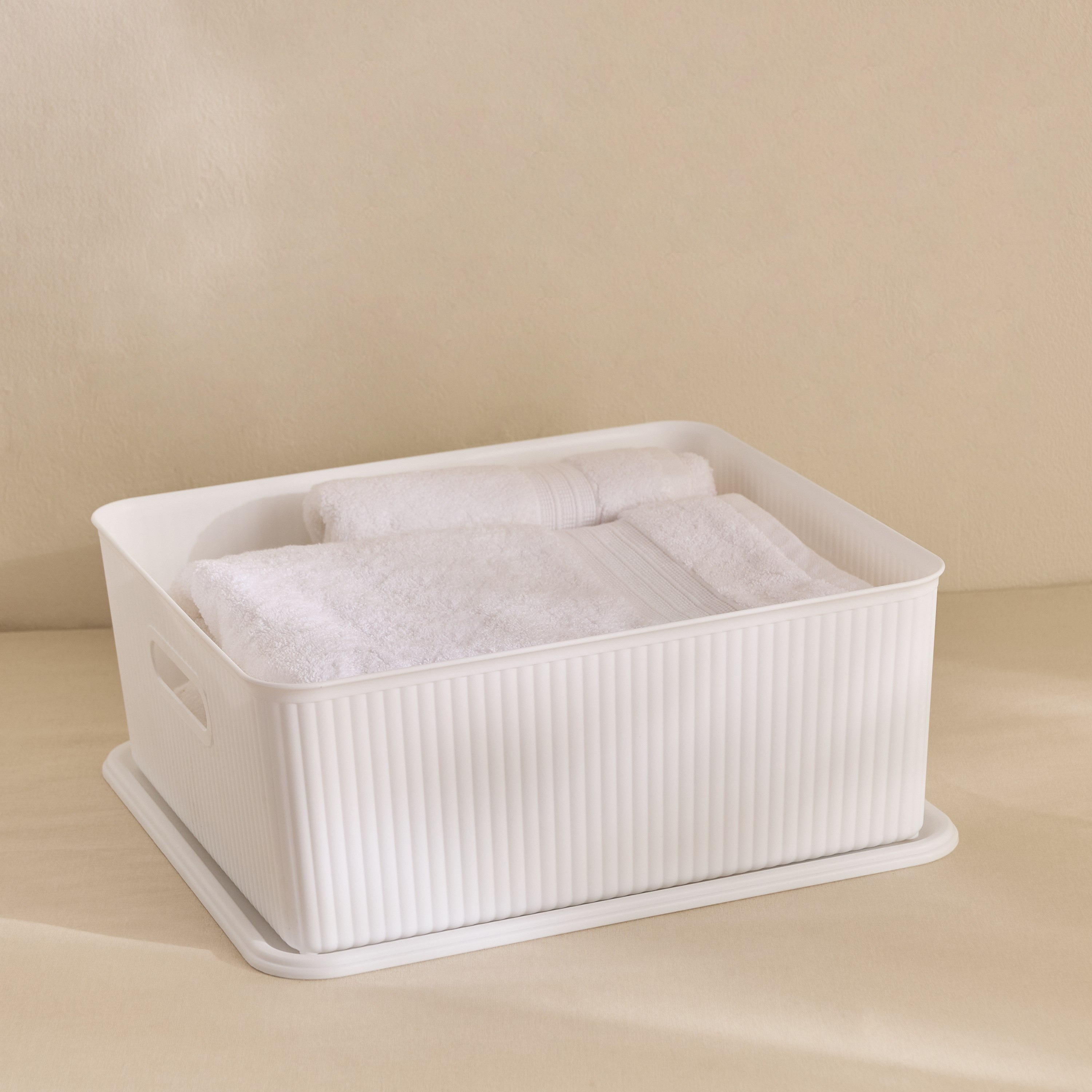 حاوية تخزين مضلعة مع غطاء من أوريون - 19 لتر-hbxhomeware-hbxbathroom-image-6