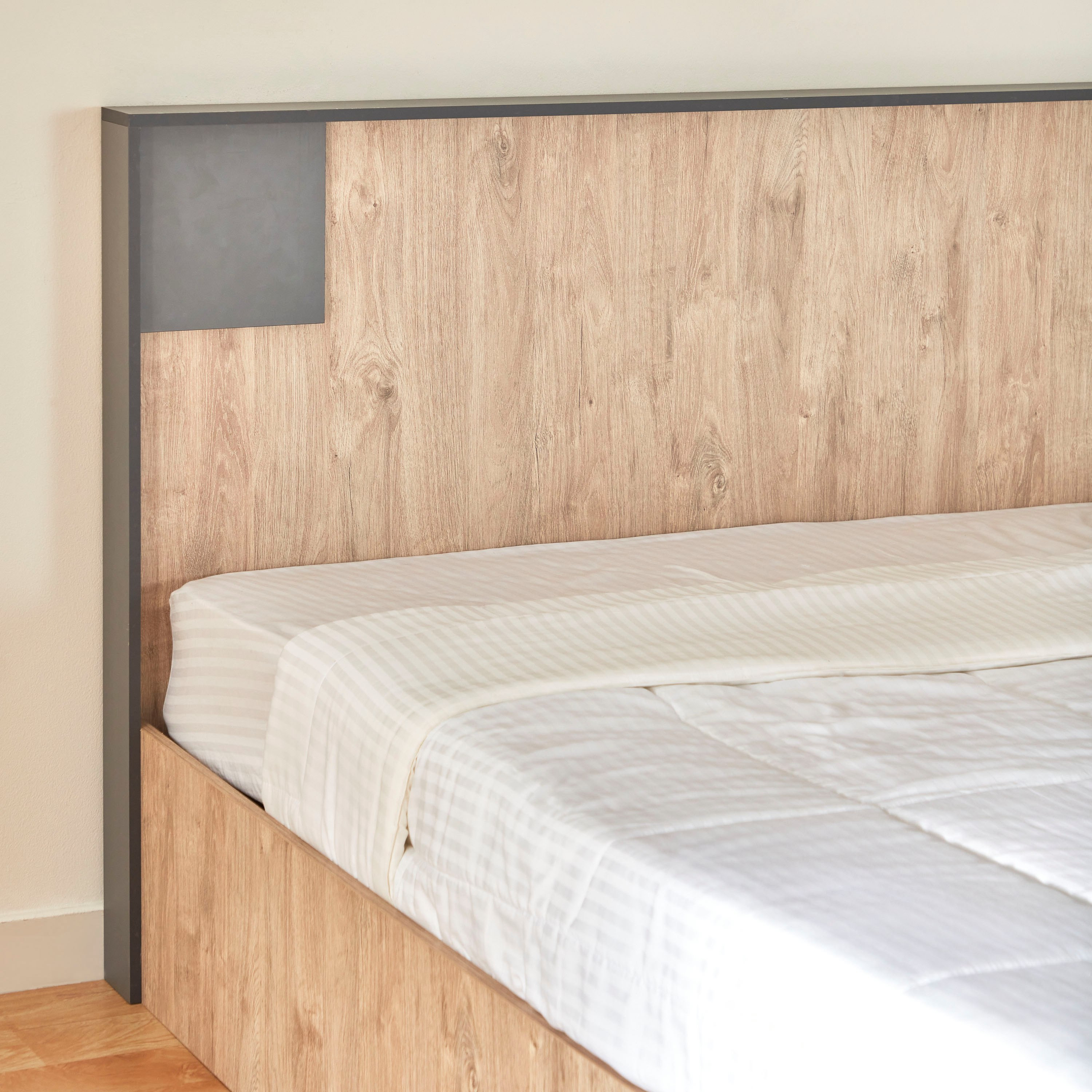 سرير كينج من أثينا يورو - 180x200 سم-hbxfurniture-bedsandbedsets-beds-king-image-4