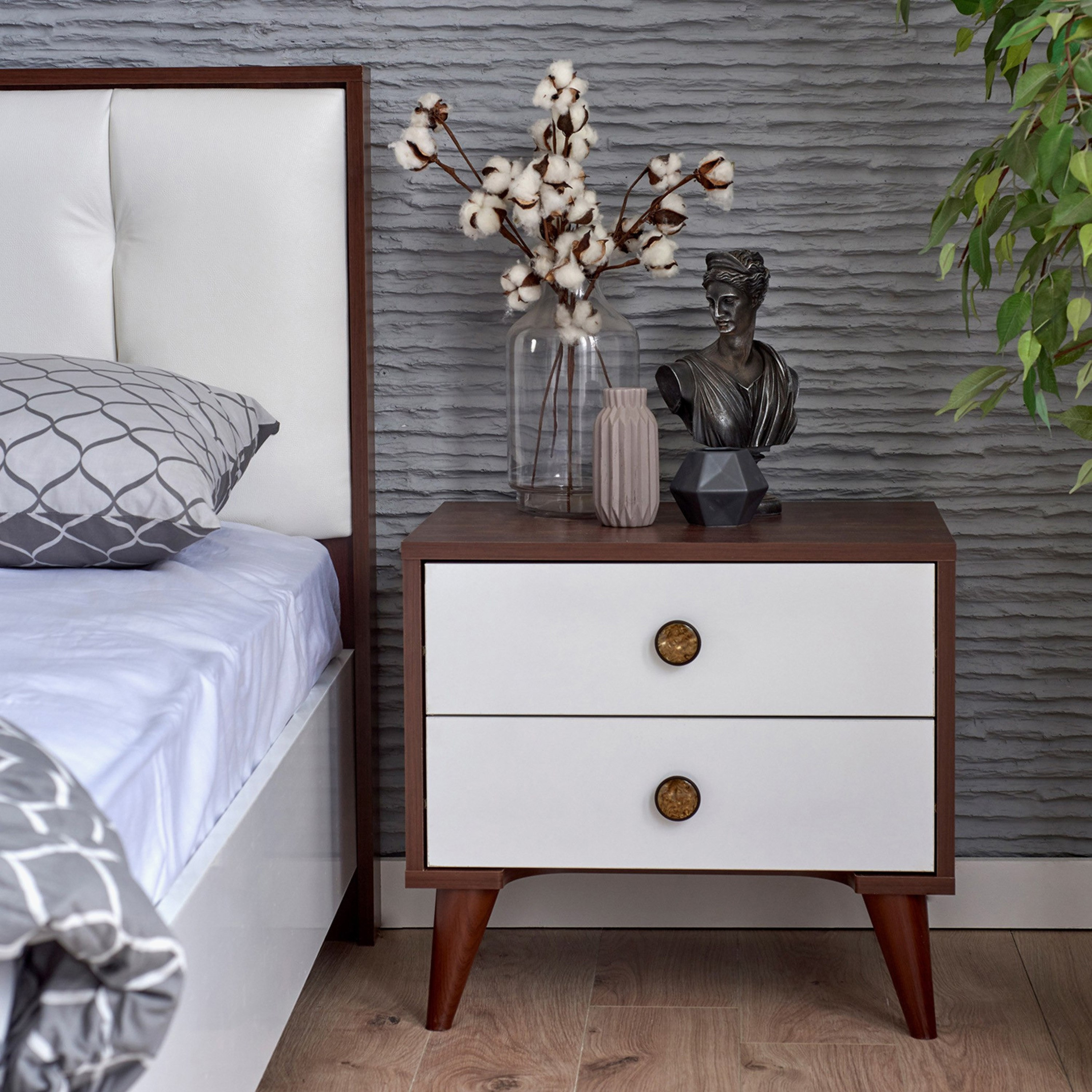 طاولات سرير جانبية من رويال - طقم من قطعتين-PROMO_HB_UAE_THRESHOLD_Furniture_020426-image-1