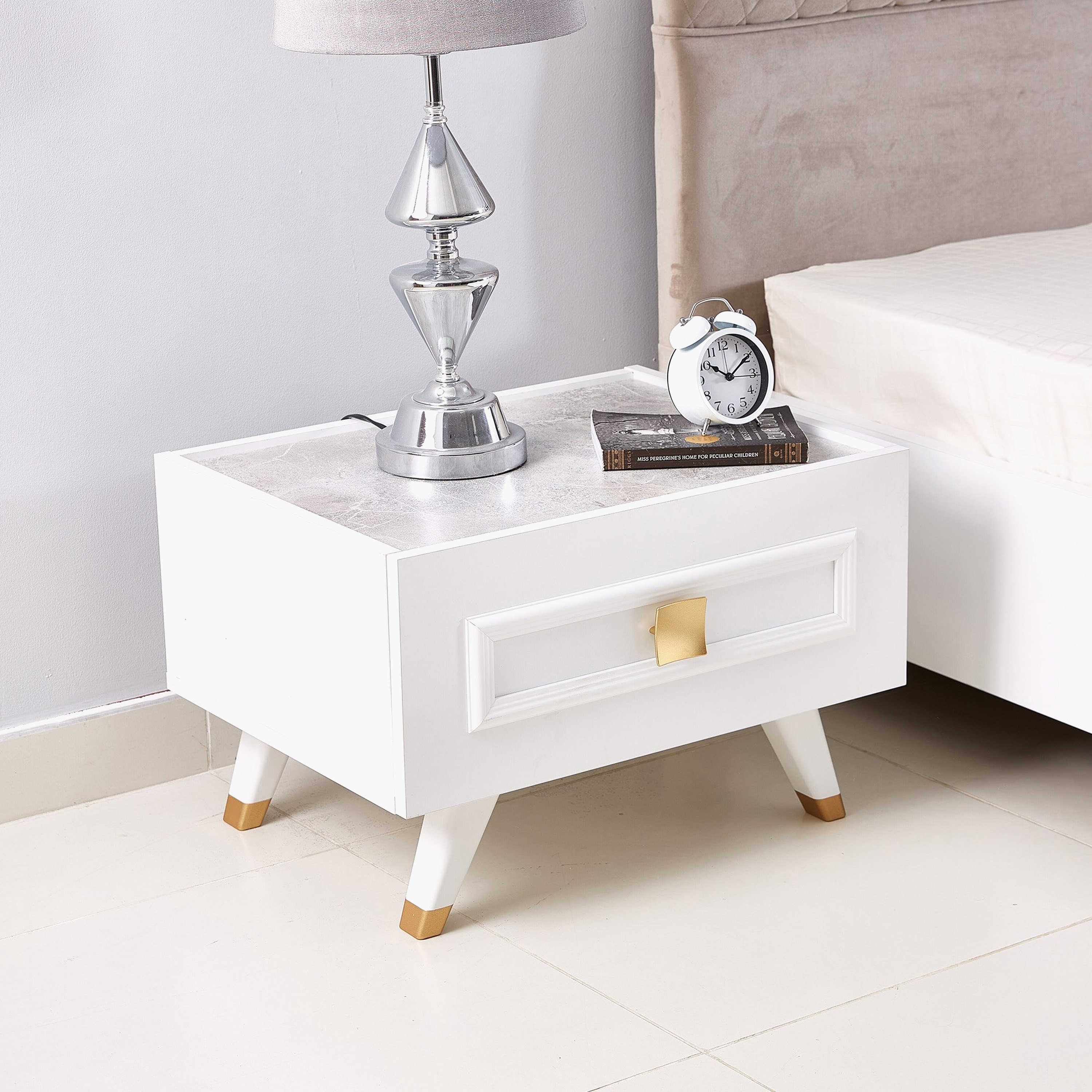 طاولة سرير جانبية - إيفانكا-PROMO_HB_UAE_HBX10_250526-image-2