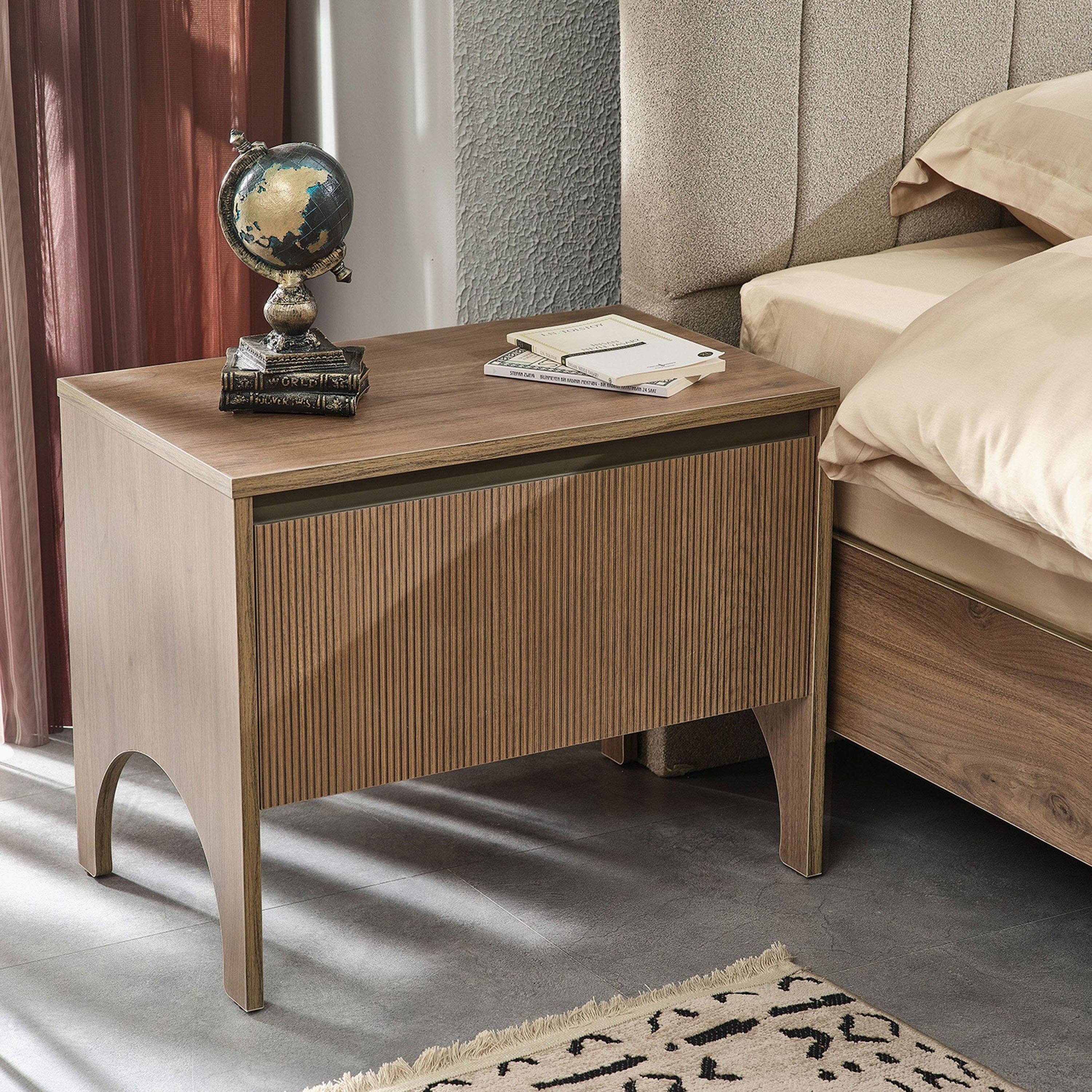 طاولات سرير جانبية من جينوفا - طقم من قطعتين-hbxfurniture-bedroom-nightstands-image-1