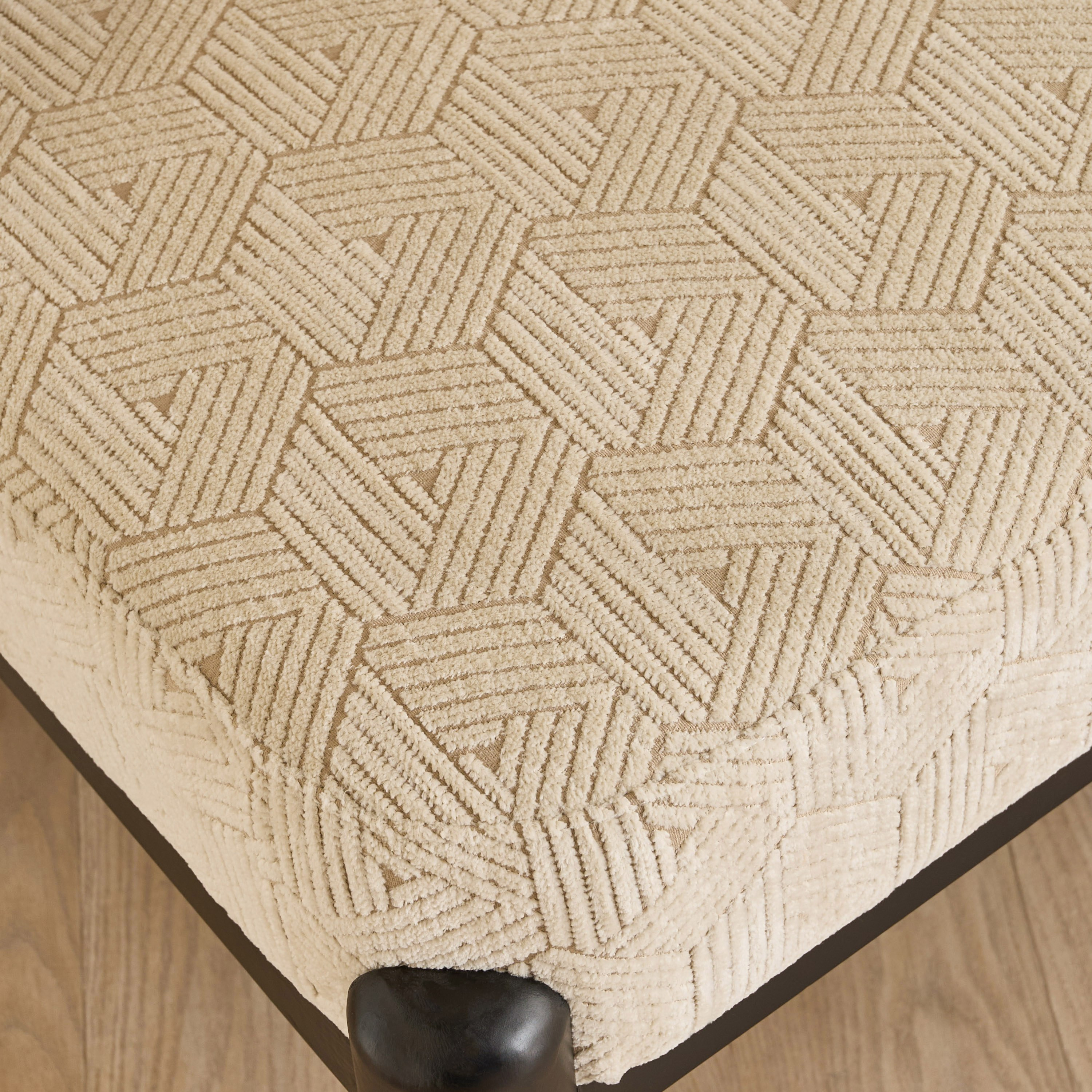 Havel Fabric Accent Chair-hbxlivingroom-sofasandarmchairs-easychairs-image-4