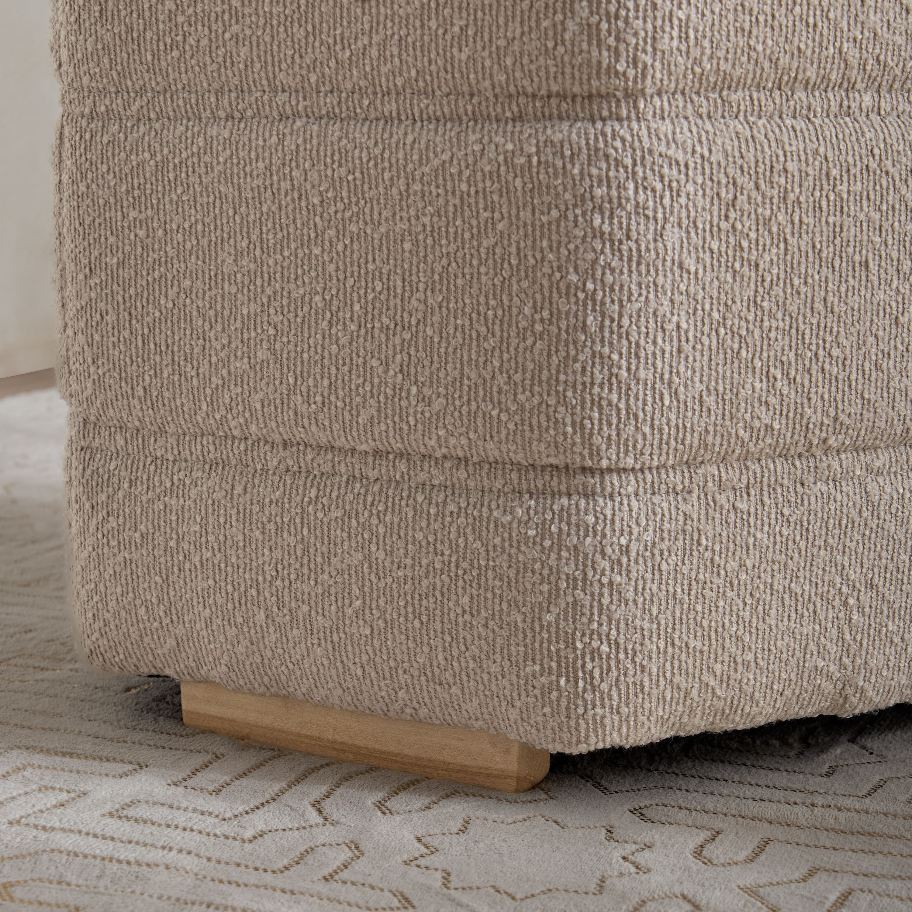 مسند قدم قماش من جيسبي-hbxlivingroom-sofasandarmchairs-ottomansandfootstools-image-3