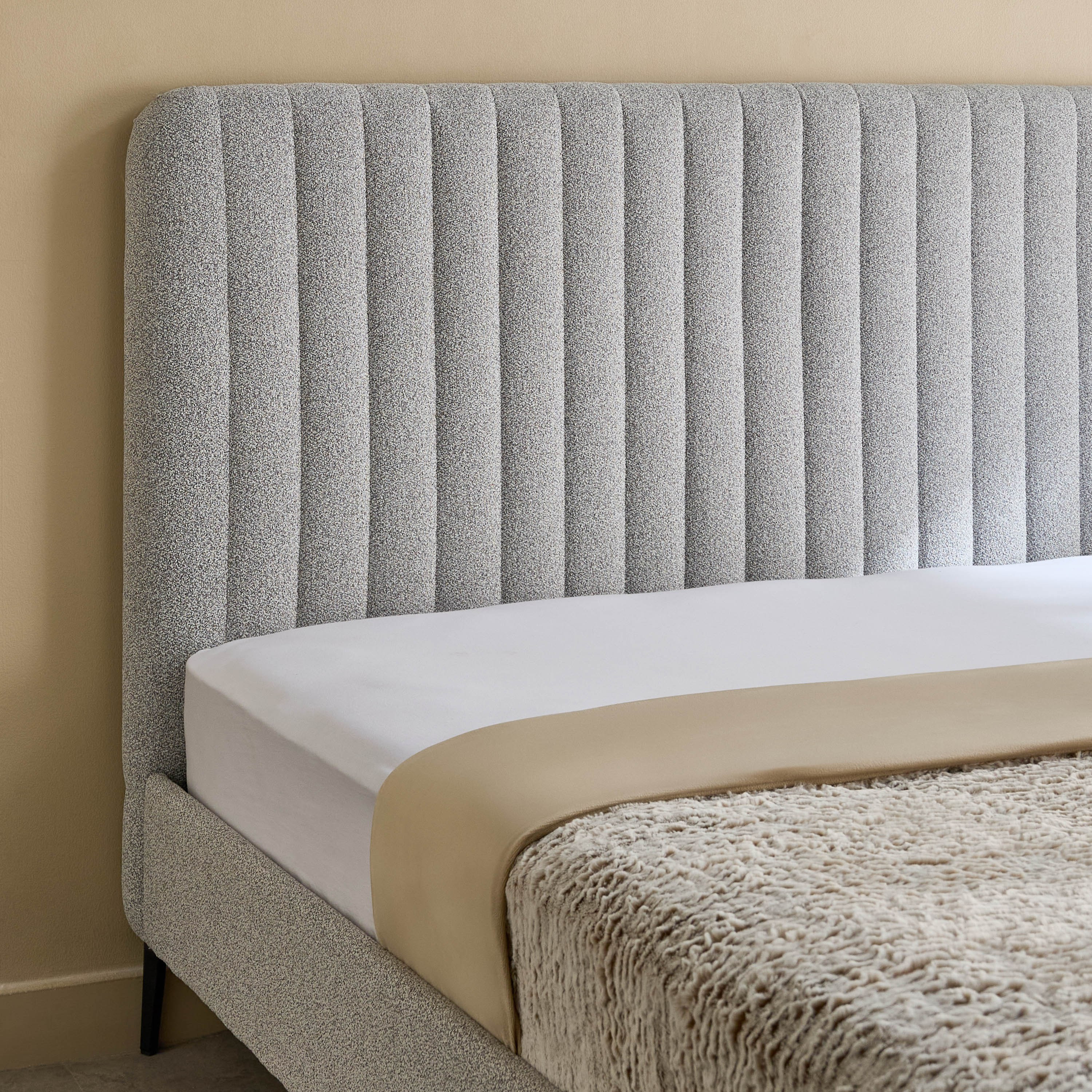 Movo Ruby Stanley Upholstered Queen Bed - 160x200 cm-hbxbedroom-bedsandbedsets-beds-queen-image-3