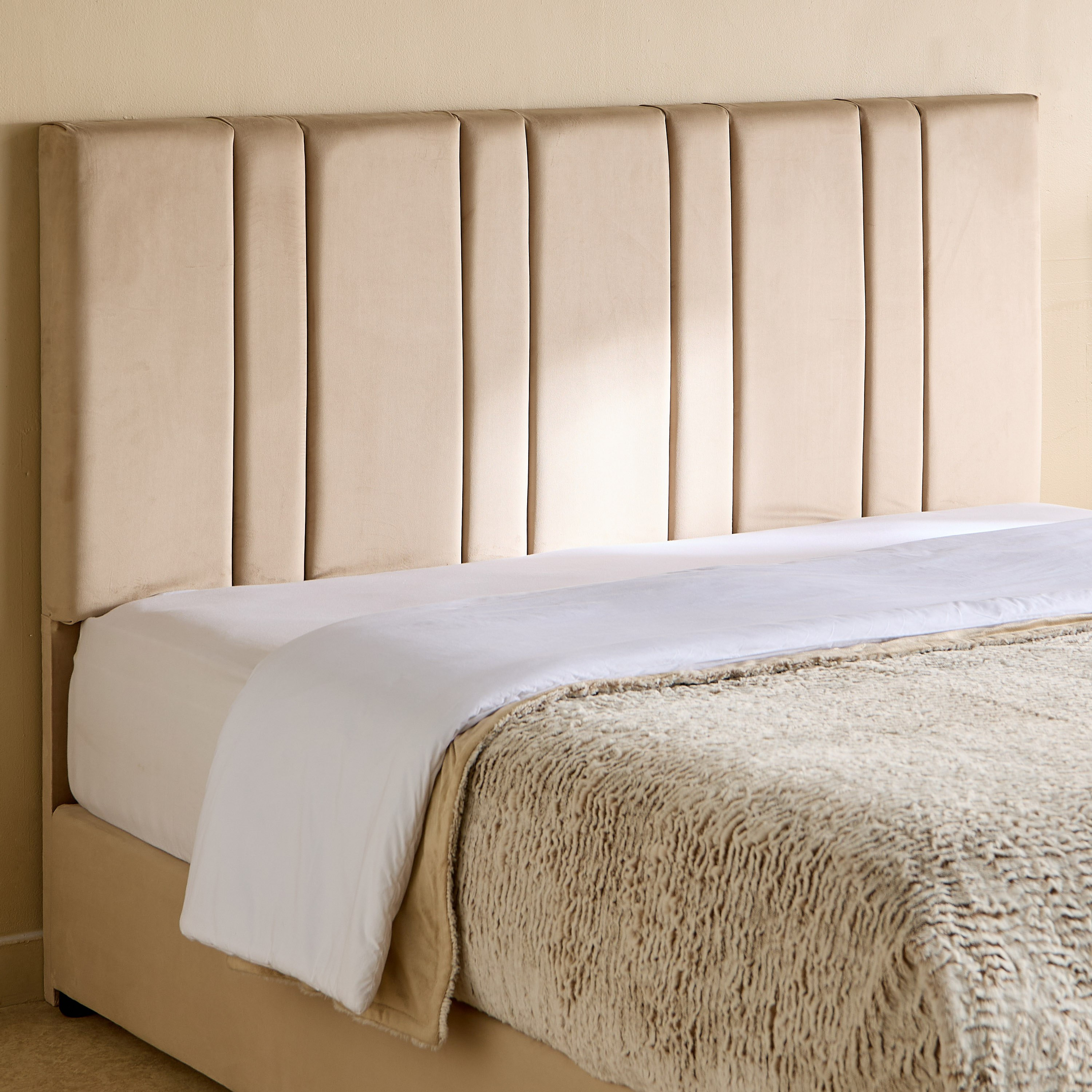 Angelic Linear Upholstered King Bed - 180x200 cm-hbxfurniture-bedsandbedsets-beds-king-image-3