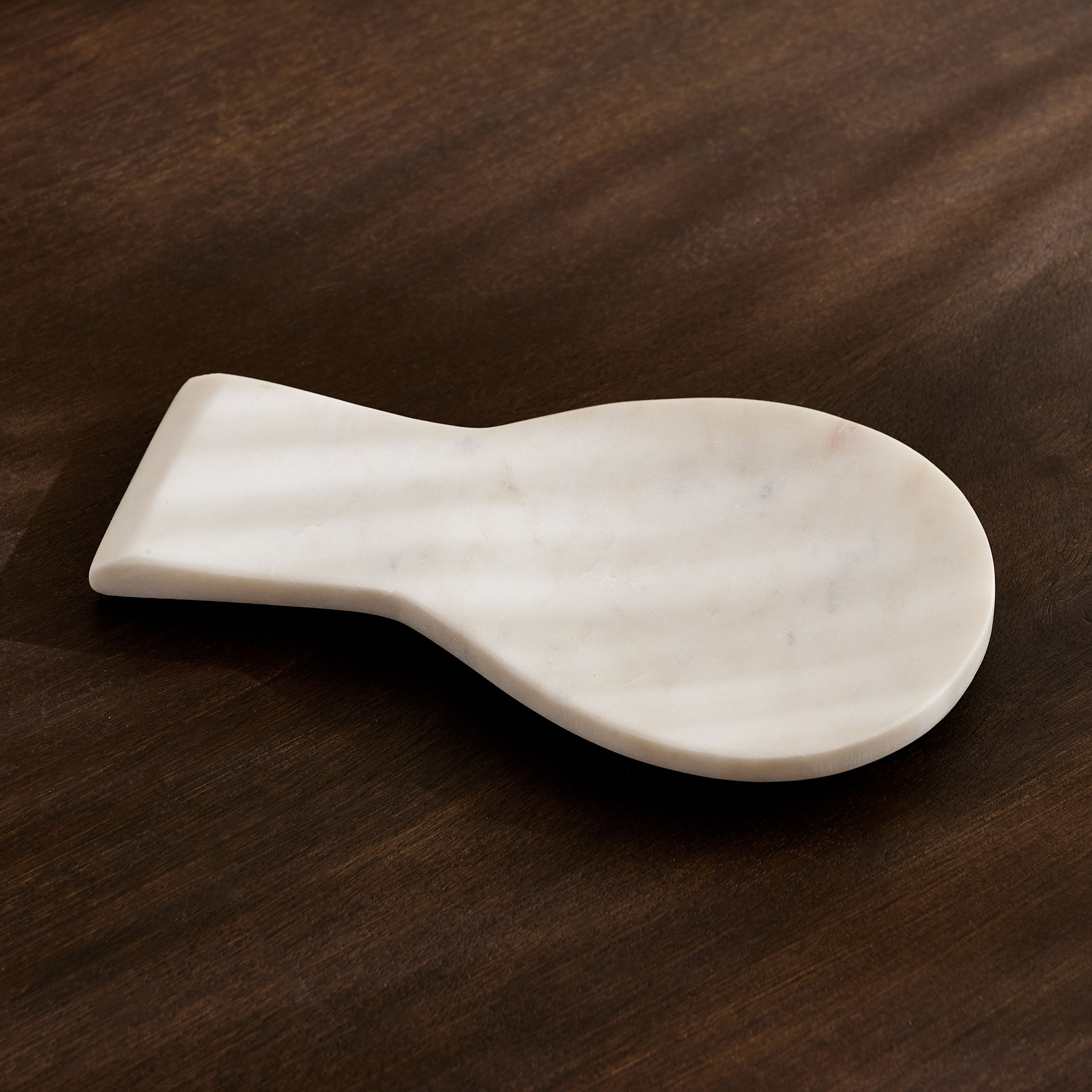حامل ملعقة رخام من بليك مادلين - 23x10.5x2.75 سم-hbxdecorandfurnishings-tabletop-serveware-image-2