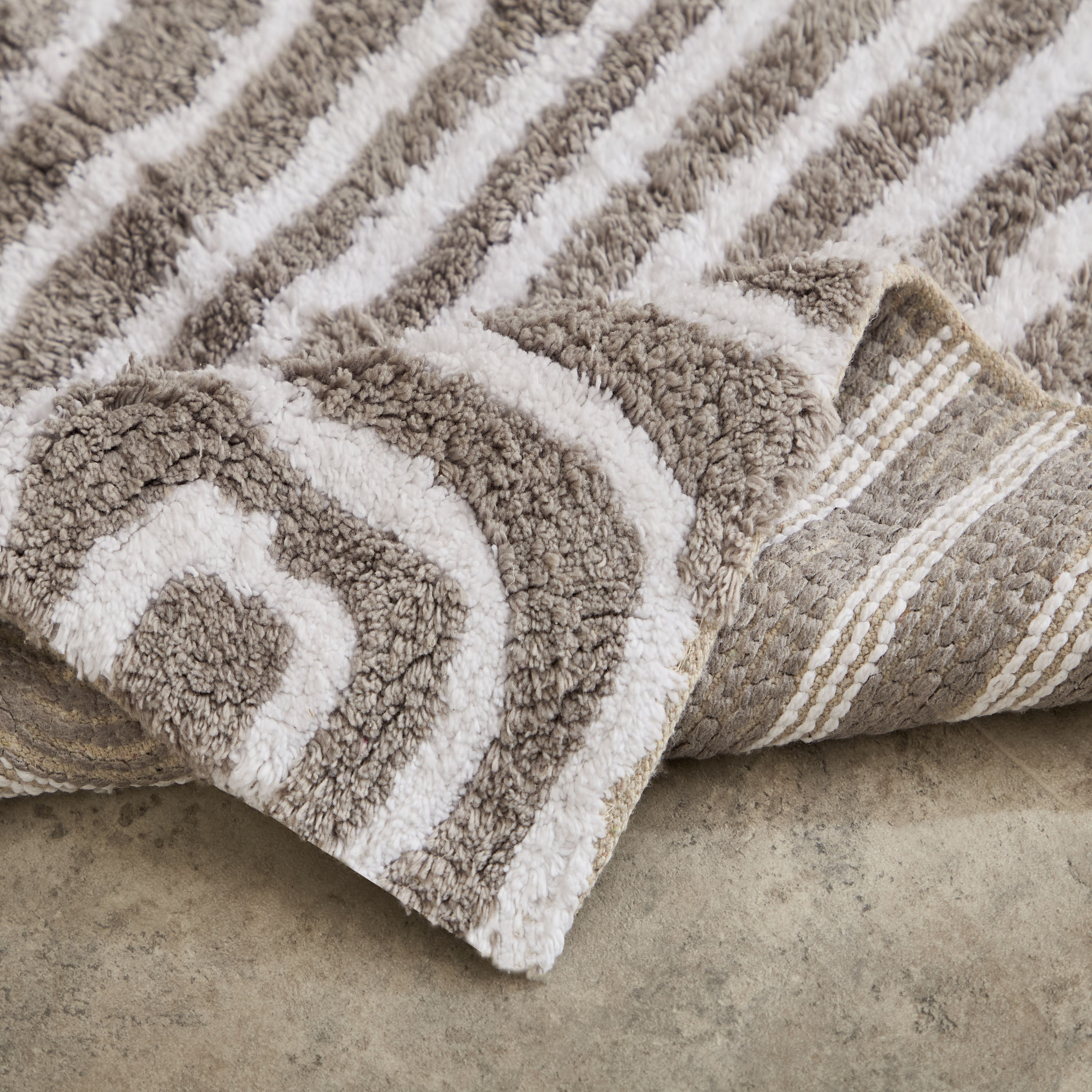 Milton Vive Cotton Bath Mat - 50x80 cm-hbxbedroom-floorcoverings-bathmats-image-4