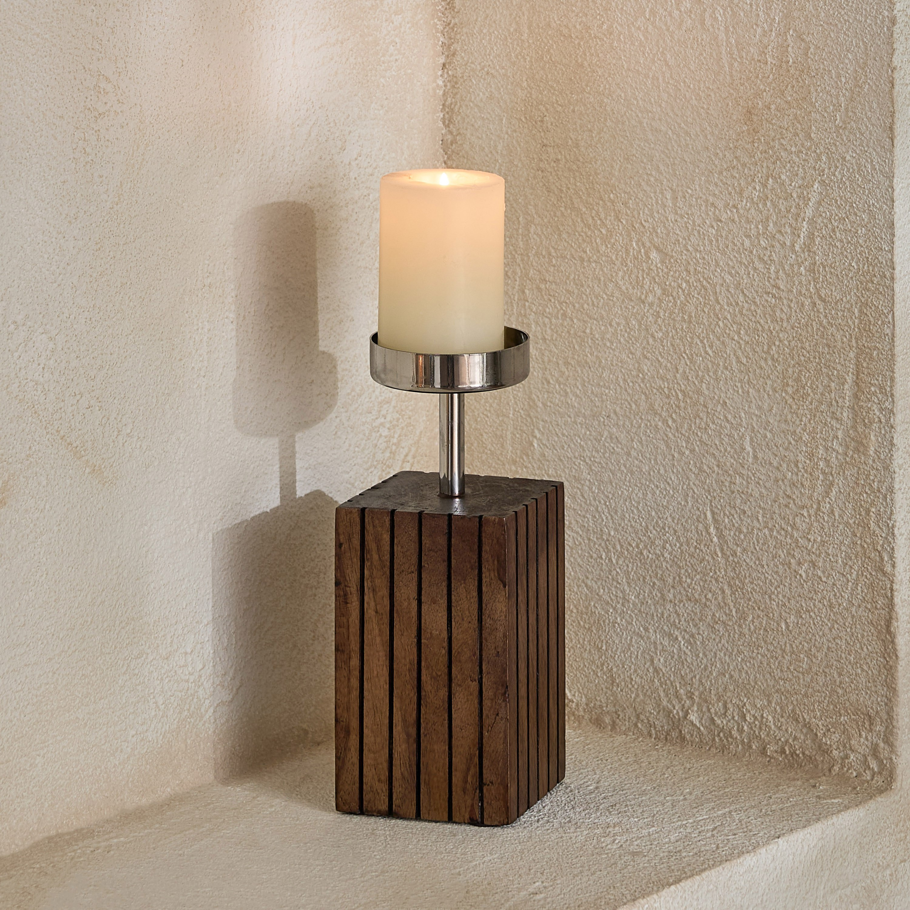 حامل شموع عمودية للديكور من صفات تيرانو - 10x10x23 سم-hbxlivingroom-decorandaccessories-candleholders-image-1