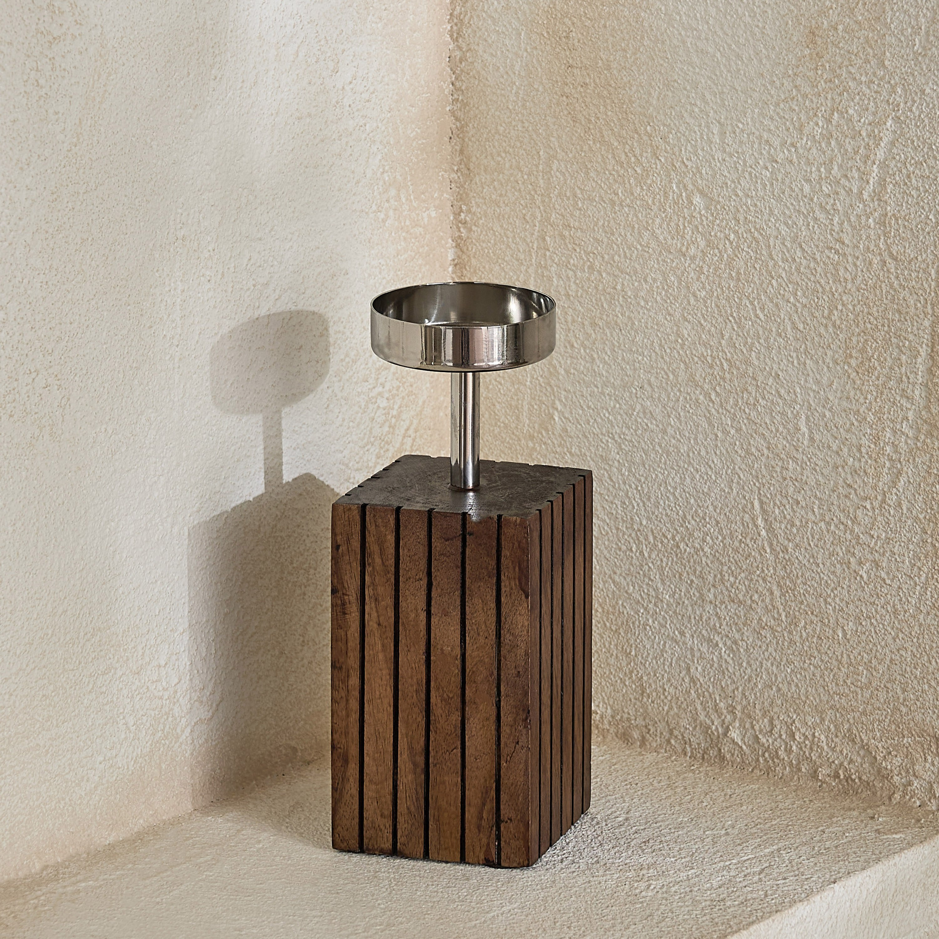 حامل شموع عمودية للديكور من صفات تيرانو - 10x10x23 سم-hbxlivingroom-decorandaccessories-candleholders-image-2