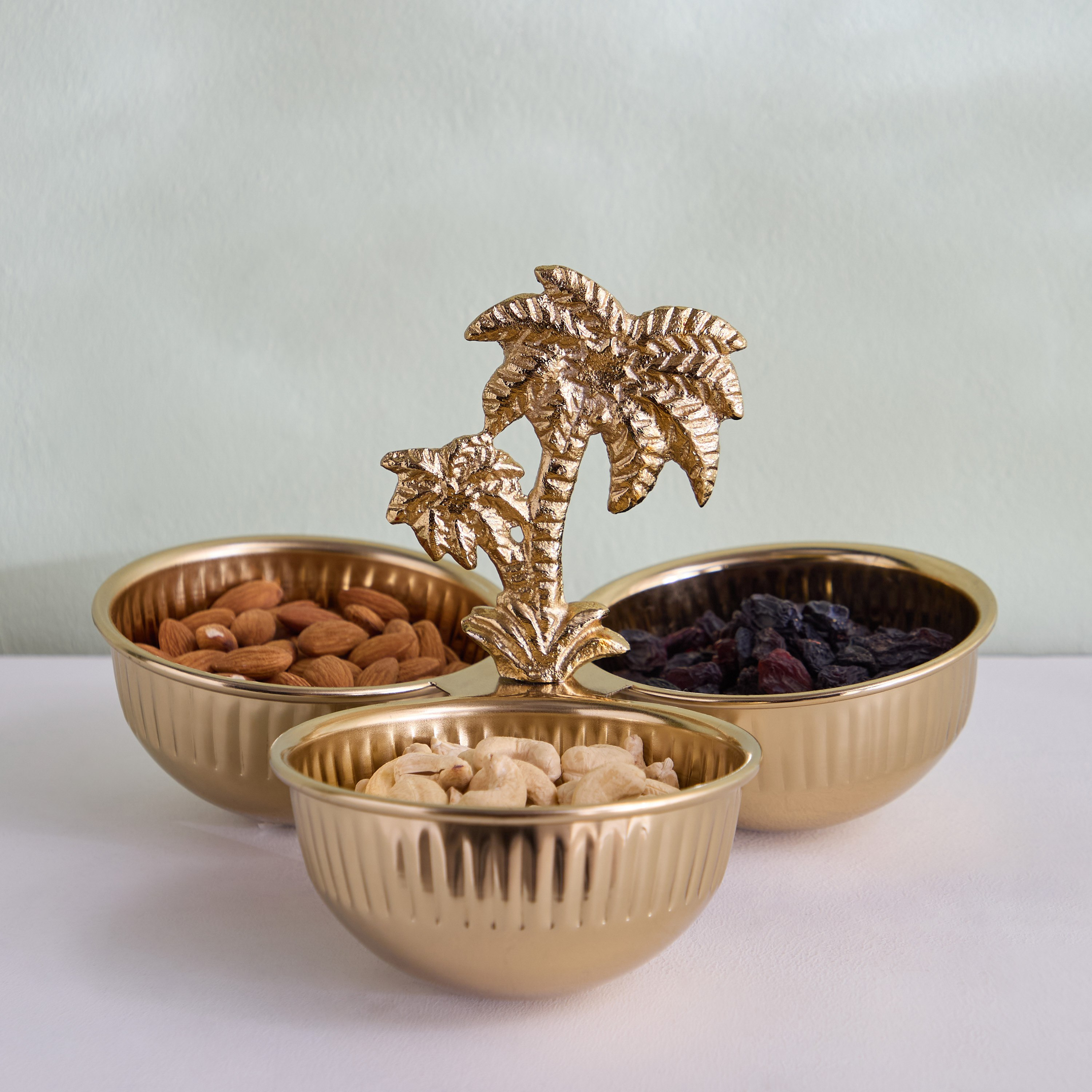 صحن بهارات ديكور معدن من ساندز آند بالمز سارا - 19x19x13.5 سم-hbxhomeware-homedecor-figurinesandornaments-image-1