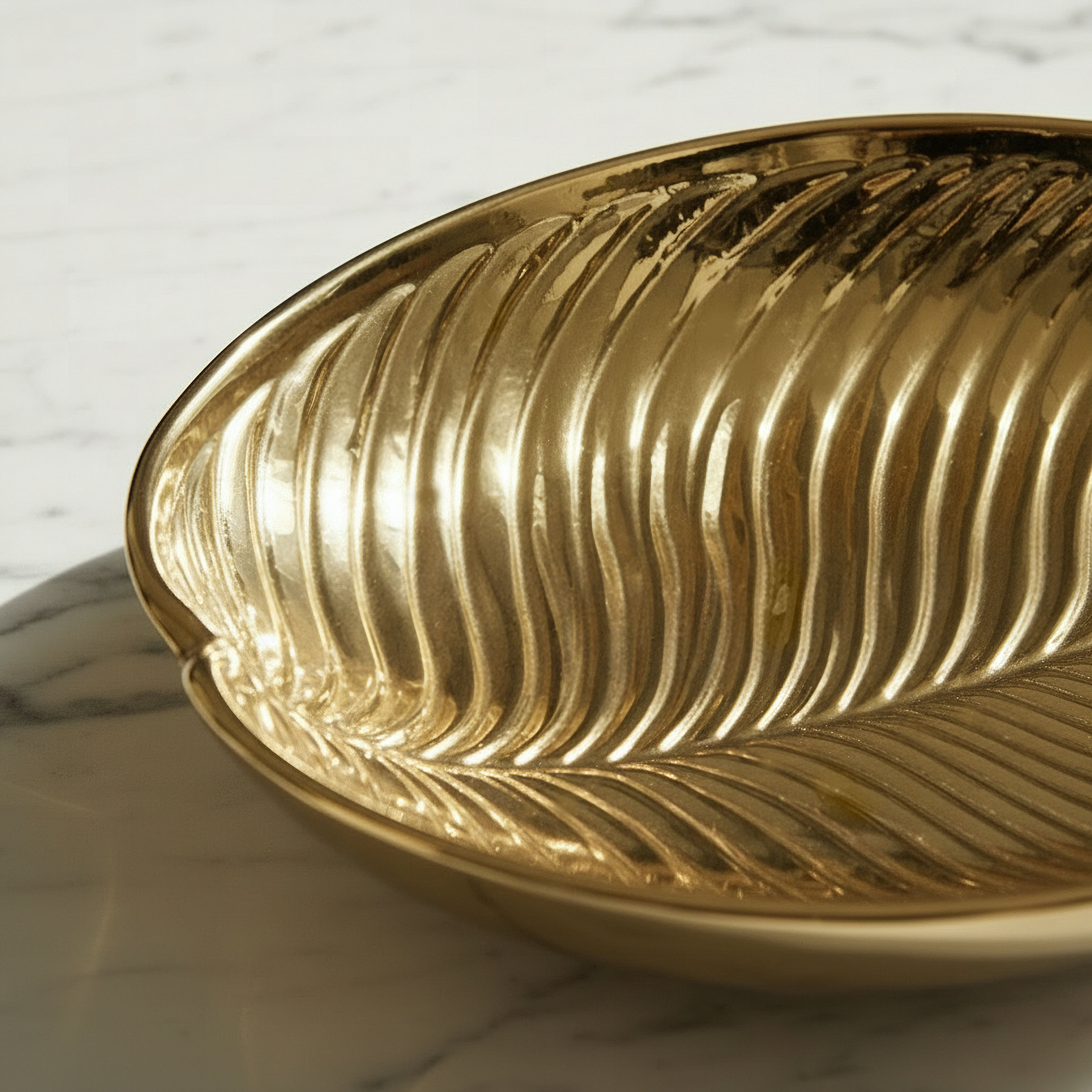 Aurum Titany Vianna Decorative Leaf Platter - 28x29.5x5 cm-hbxhomeware-hbxdecorandfurnishings-image-2