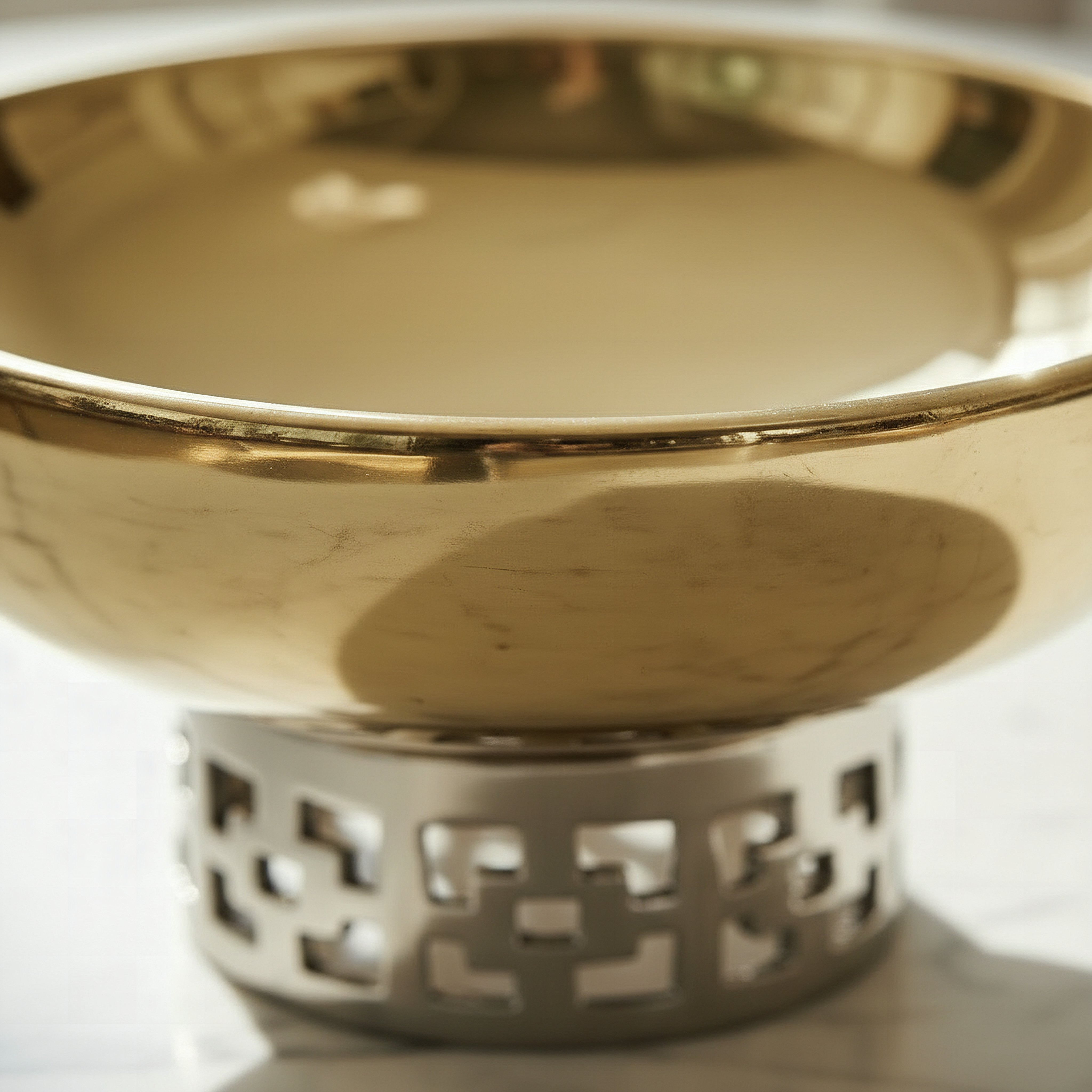 Aurum Titany Vianna Decorative Footed Bowl - 28x28x14 cm-hbxdecorandfurnishings-homeaccessories-bowls-image-2