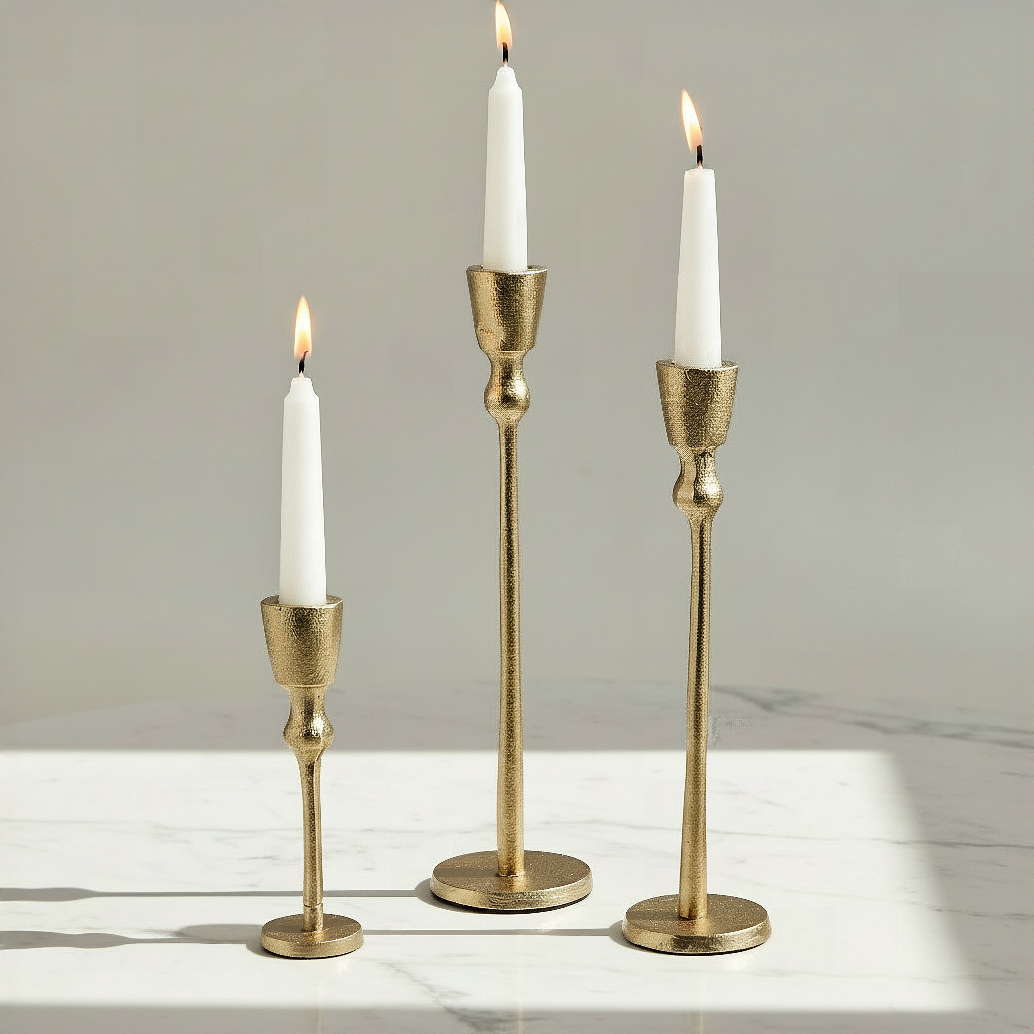 حامل شموع رفيعة مزينة فيولا من كاسا لوكس - طقم 3 قطع-hbxlivingroom-decorandaccessories-candleholders-image-2