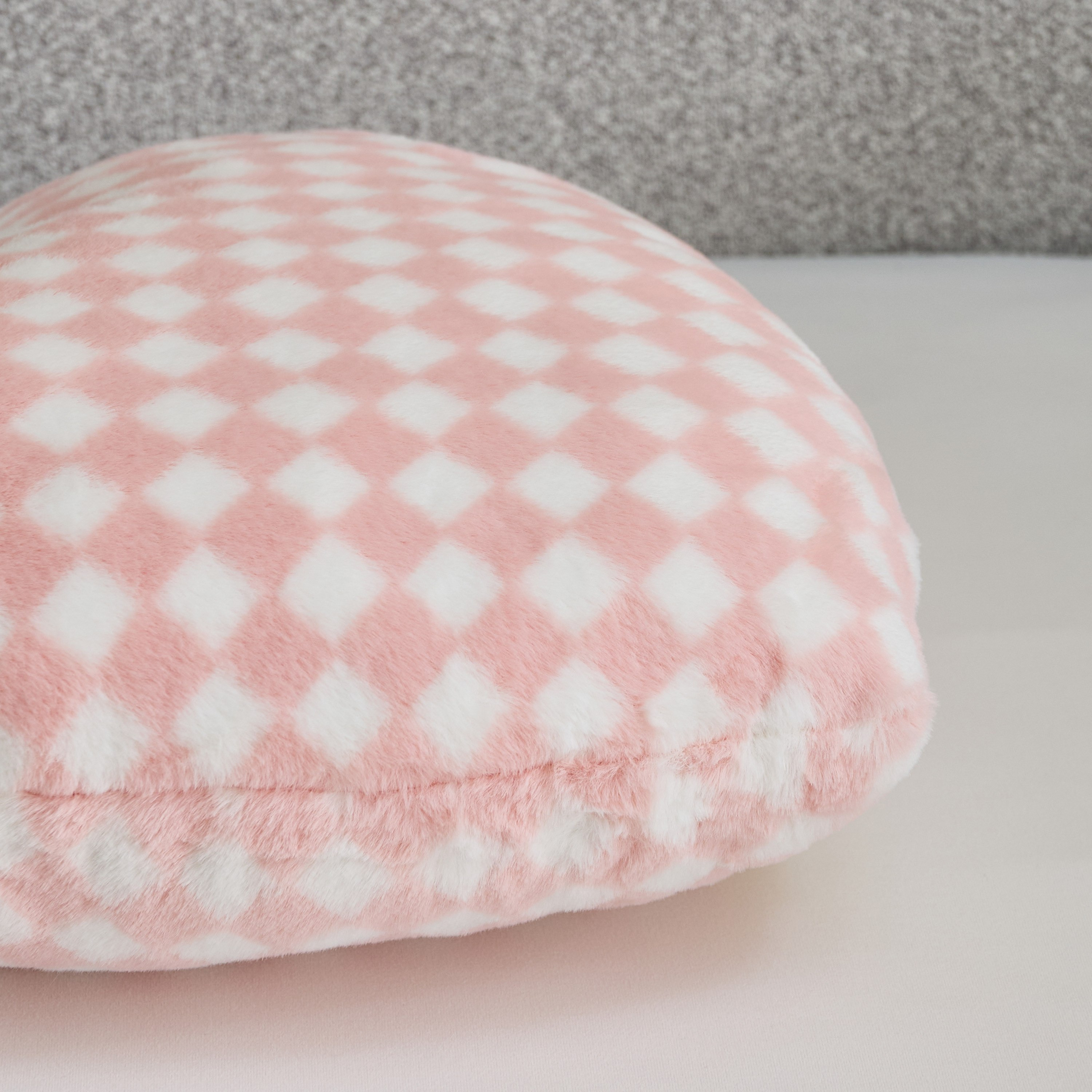 وسادة بتصميم قلب من سينتور - 42x42 سم-hbxhomeware-hbxkidsandyouth-image-7