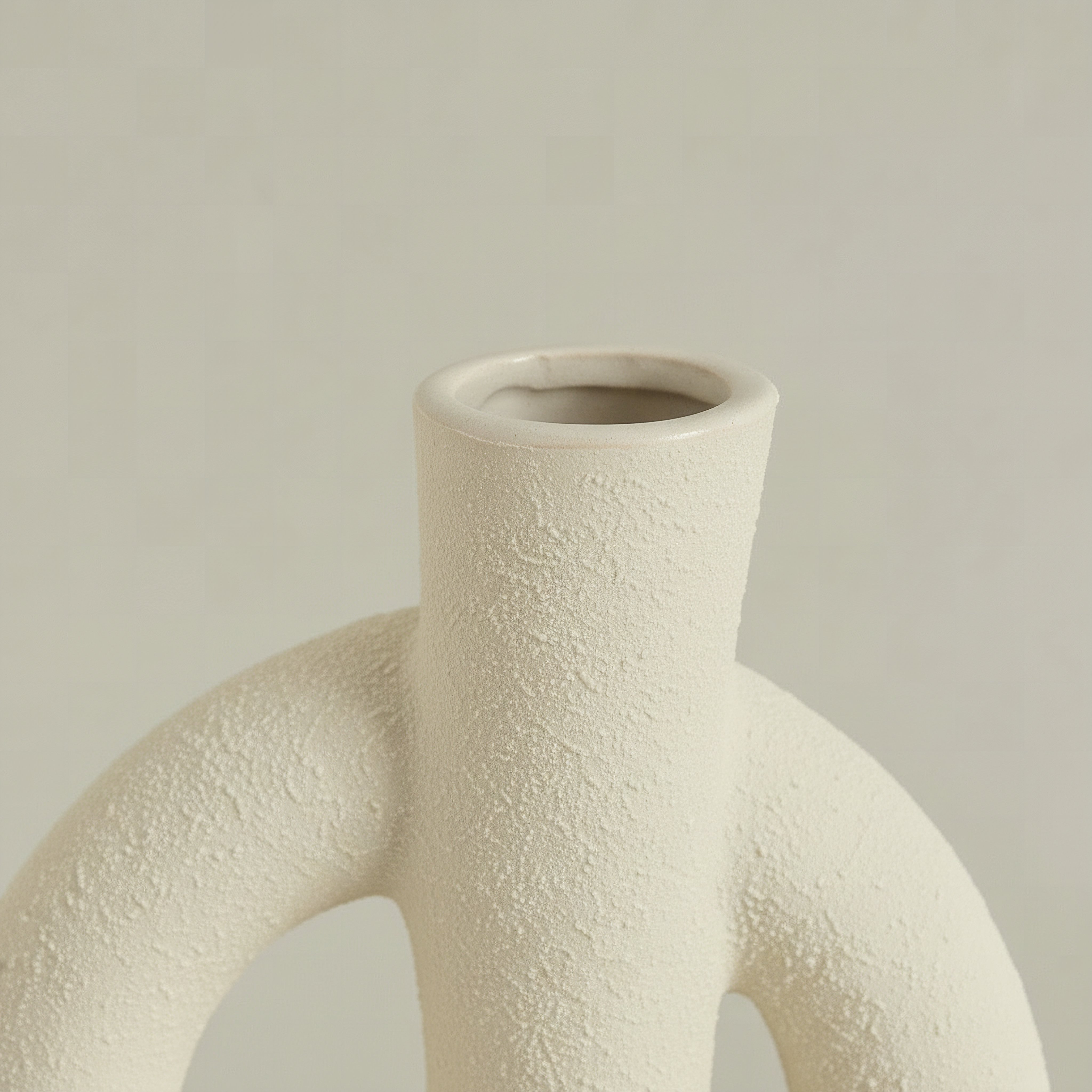 Umber Alora Decorative Vase - 14x7.3x18.5 cm-hbxbedroom-decorandaccessories-vases-image-2