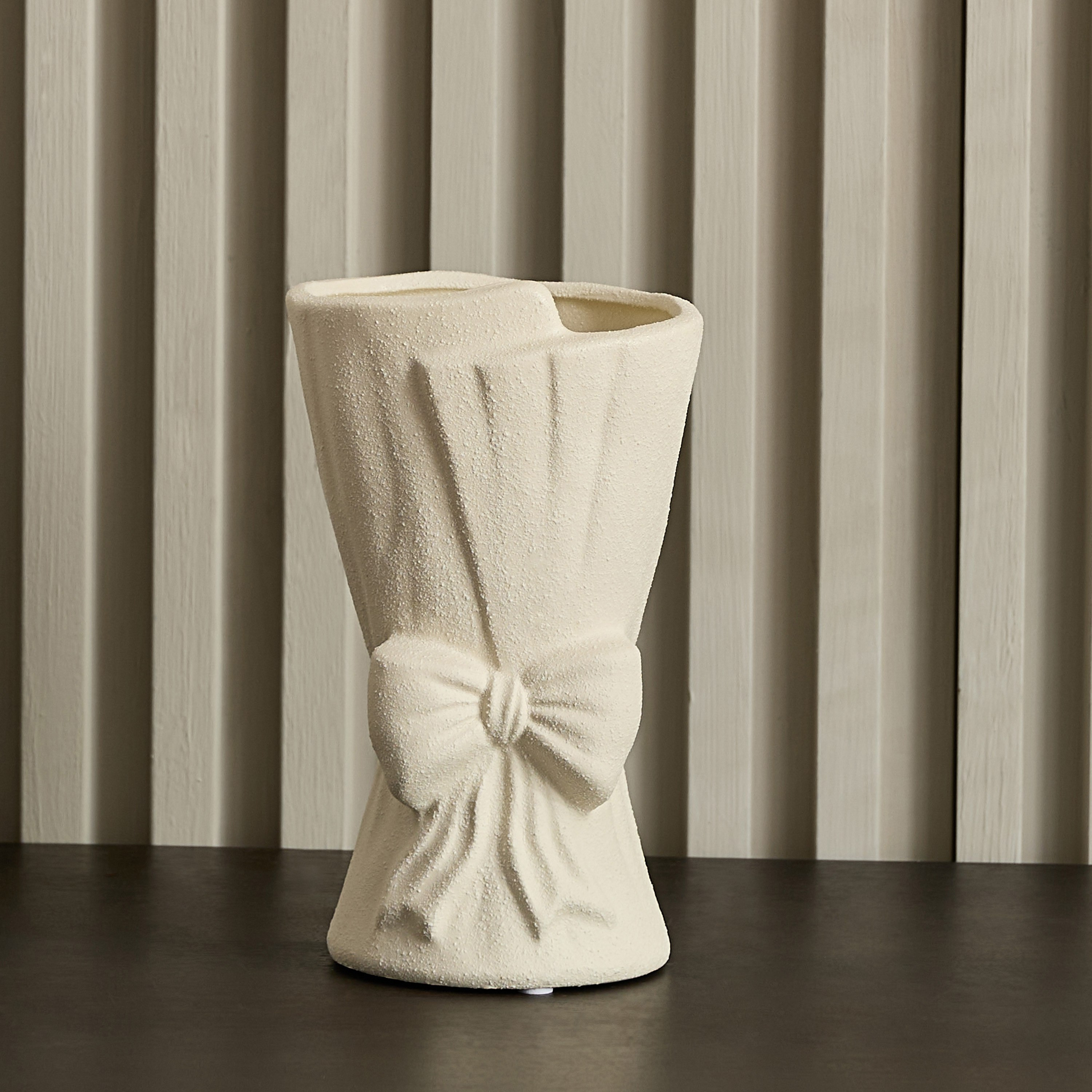Umber Alora Decorative Vase - 11.5x10x20 cm-hbxbedroom-decorandaccessories-vases-image-6