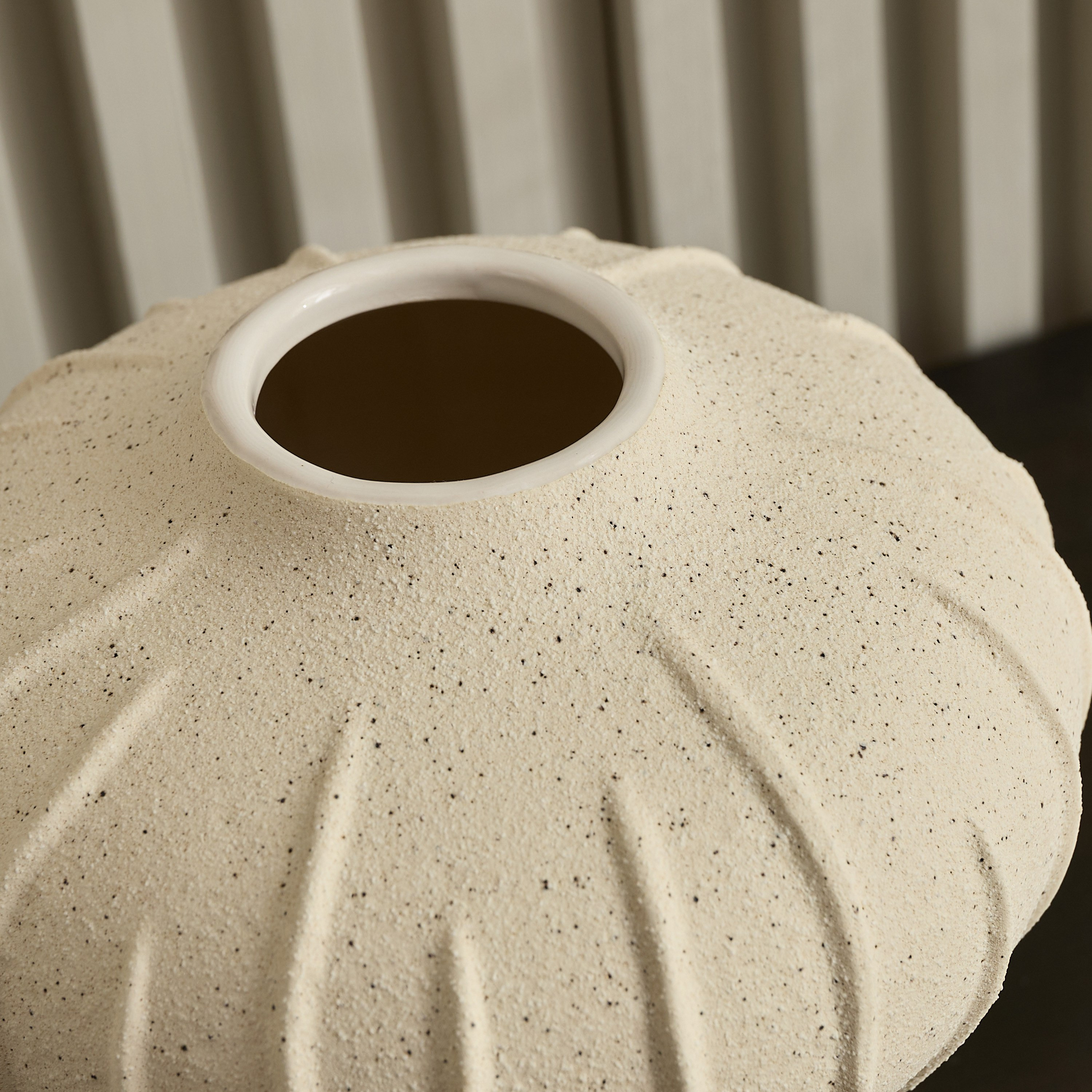 Umber Alora Decorative Vase - 20.5x20.5x19.5 cm-hbxbedroom-decorandaccessories-vases-image-7
