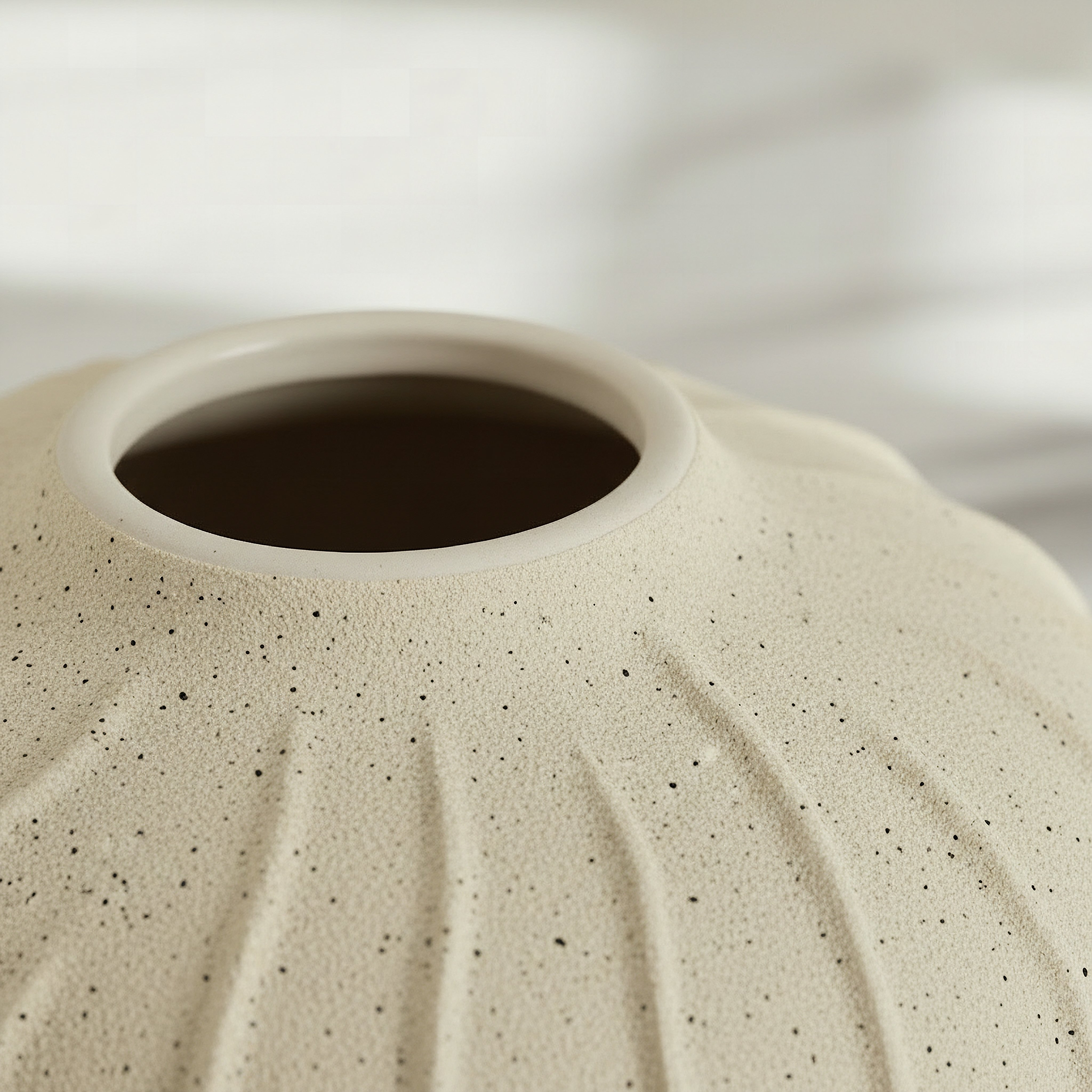 Umber Alora Decorative Vase - 20.5x20.5x19.5 cm-hbxbedroom-decorandaccessories-vases-image-2