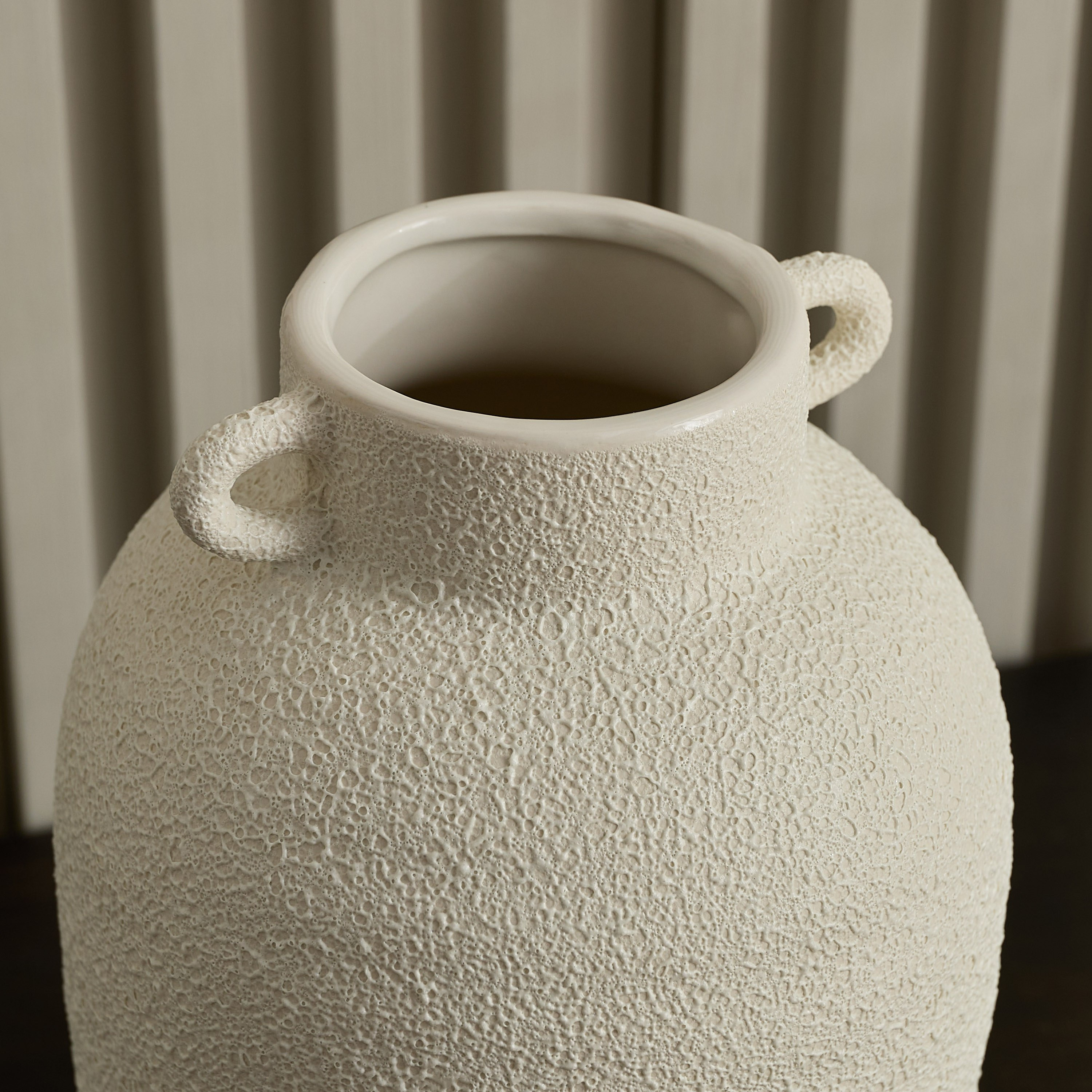Umber Alora Decorative Vase - 16.5x16.5x25 cm-hbxbedroom-decorandaccessories-vases-image-7
