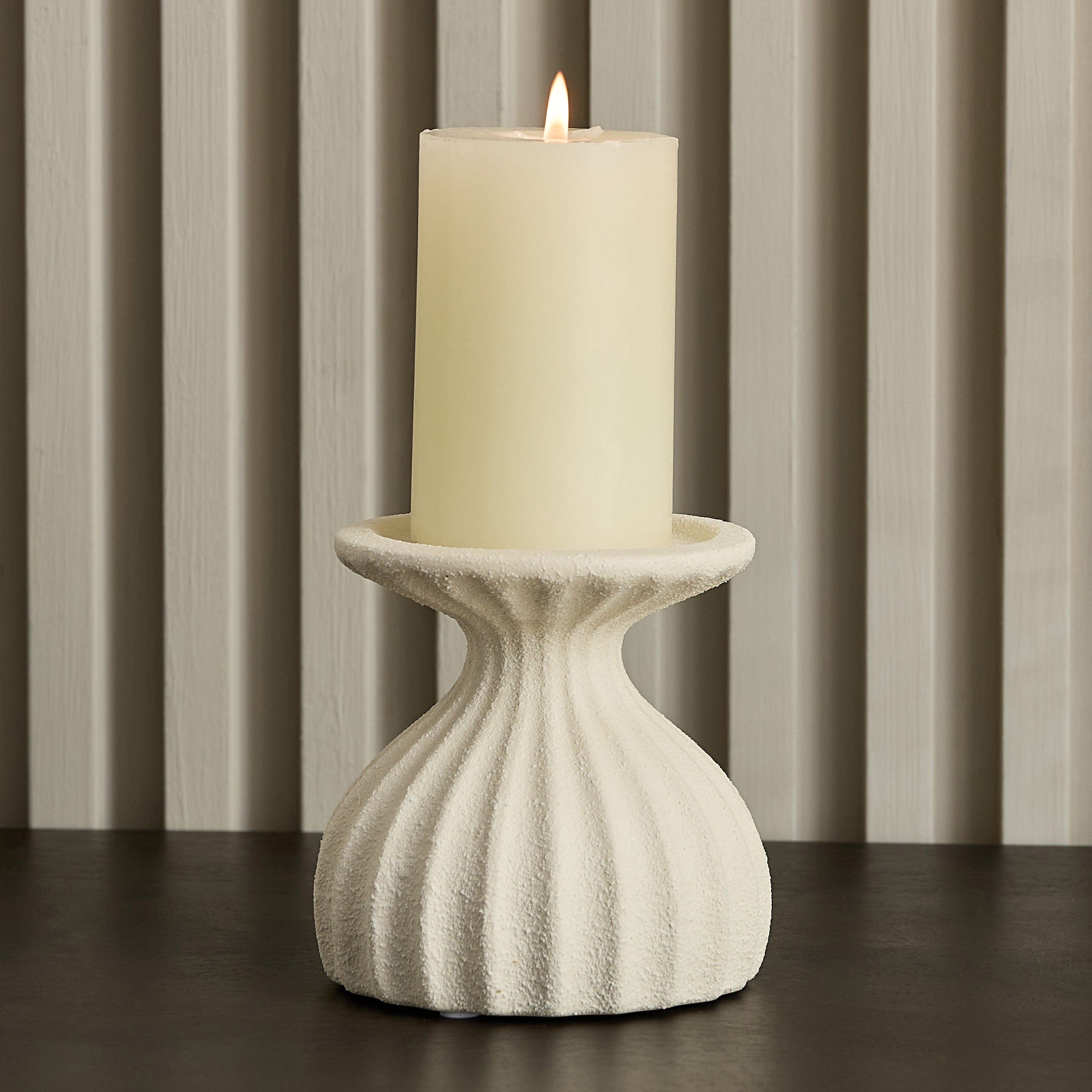 حامل شموع عمودي مزخرف من أمبر ألورا - 11×11×11 سم-hbxlivingroom-decorandaccessories-candleholders-image-6